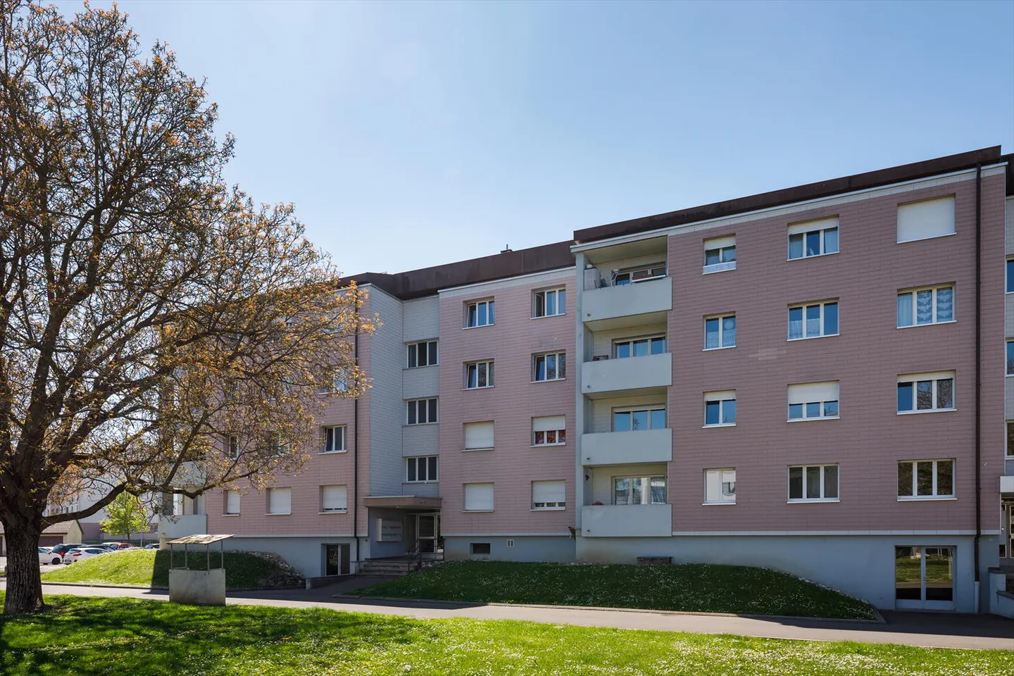 Dépôt - Photo 1 sur 3