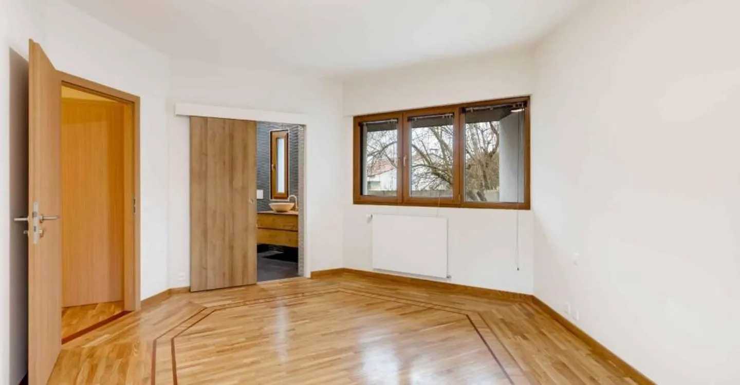 Schöne, vollständig renovierte Villa mit Schwimmbad - Foto 6 von 13