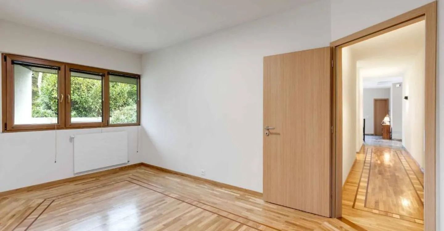 Schöne, vollständig renovierte Villa mit Schwimmbad - Foto 8 von 13