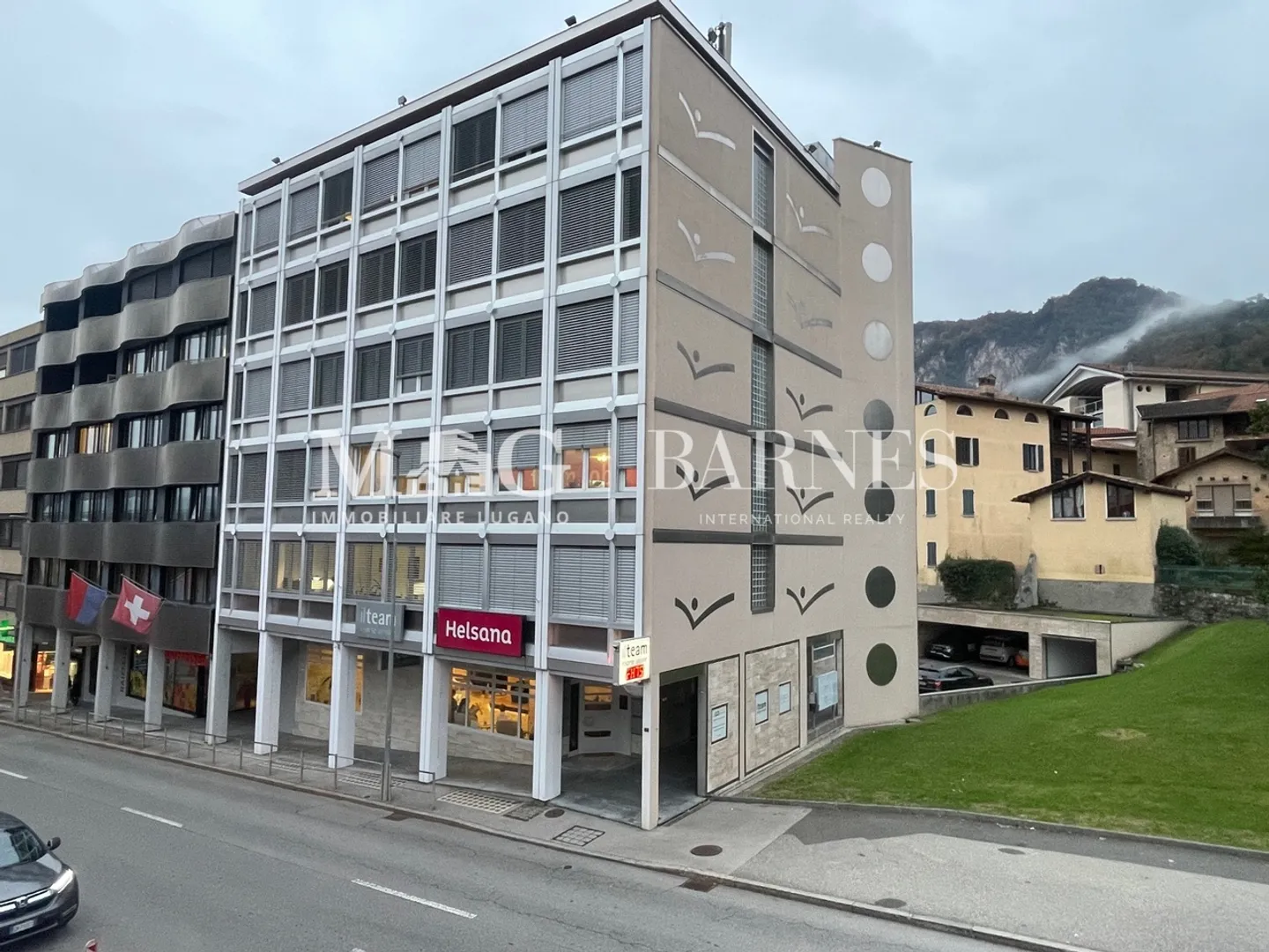 Mendrisio: Income Generating Palace 1,200 sqm - Photo 2 of 2
