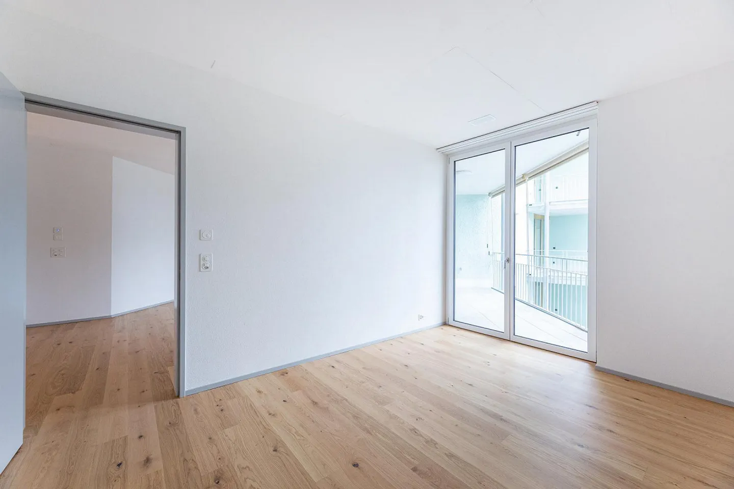 RIDUZIONE DEL PREZZO: Appartamento nuovo da sogno con una disposizione ideale degli spazi! - Foto 5 di 9