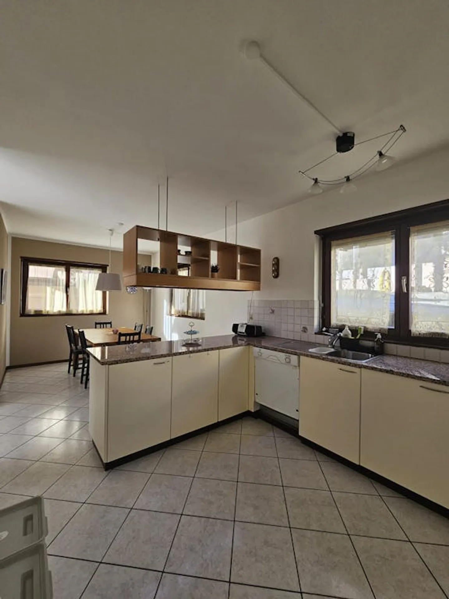 Casa singola in affitto - Foto 8 di 10