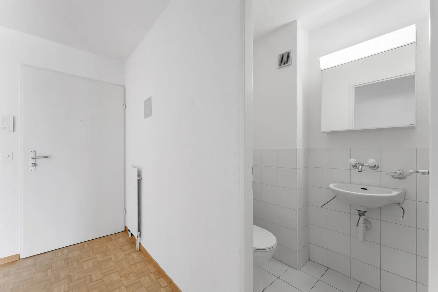 Appartement spacieux de 4,5 pièces avec balcon dans un emplacement central - Photo 15 sur 21