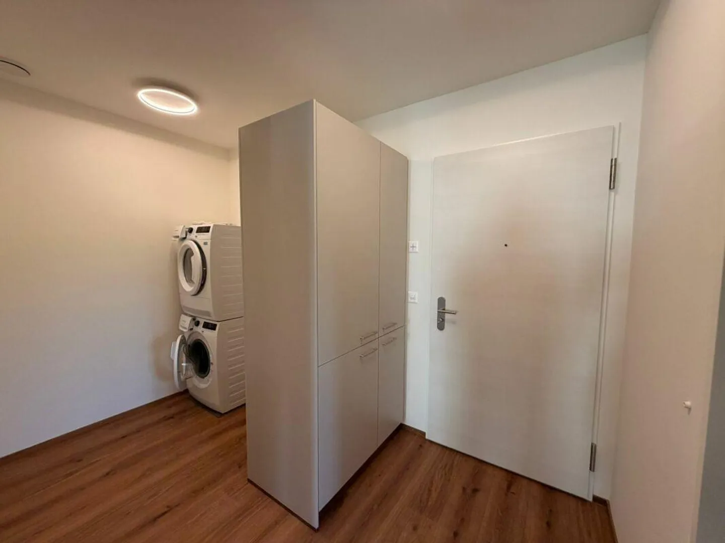 First occupancy: sunny 3.5 room apartment with a view in a quiet location - Photo 4 of 14