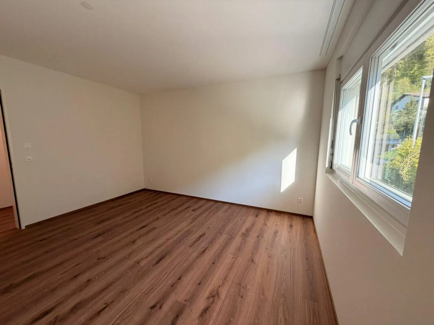 First occupancy: sunny 3.5 room apartment with a view in a quiet location - Photo 9 of 14