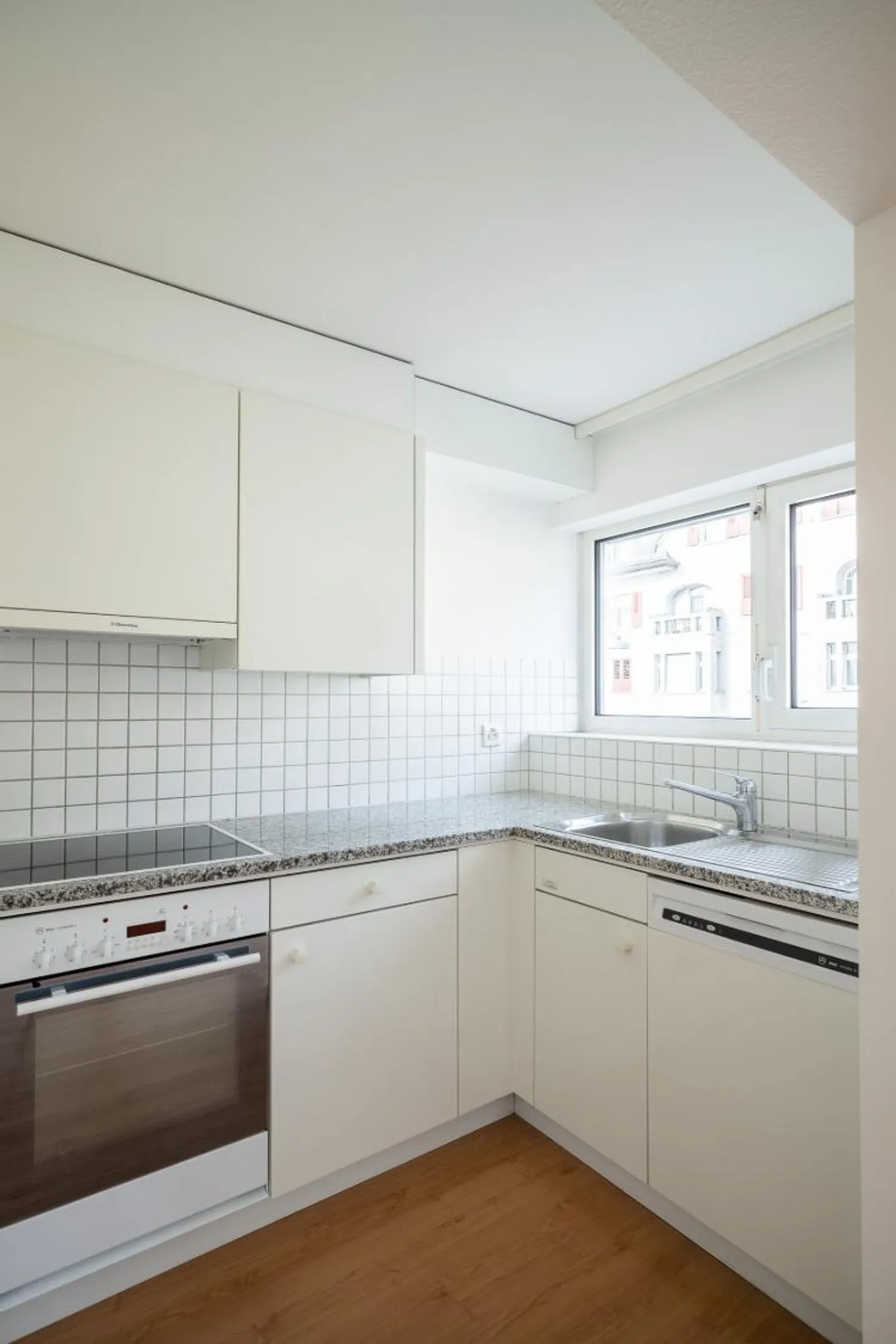 Living without a deposit - this apartment is waiting for you. - Photo 3 of 7