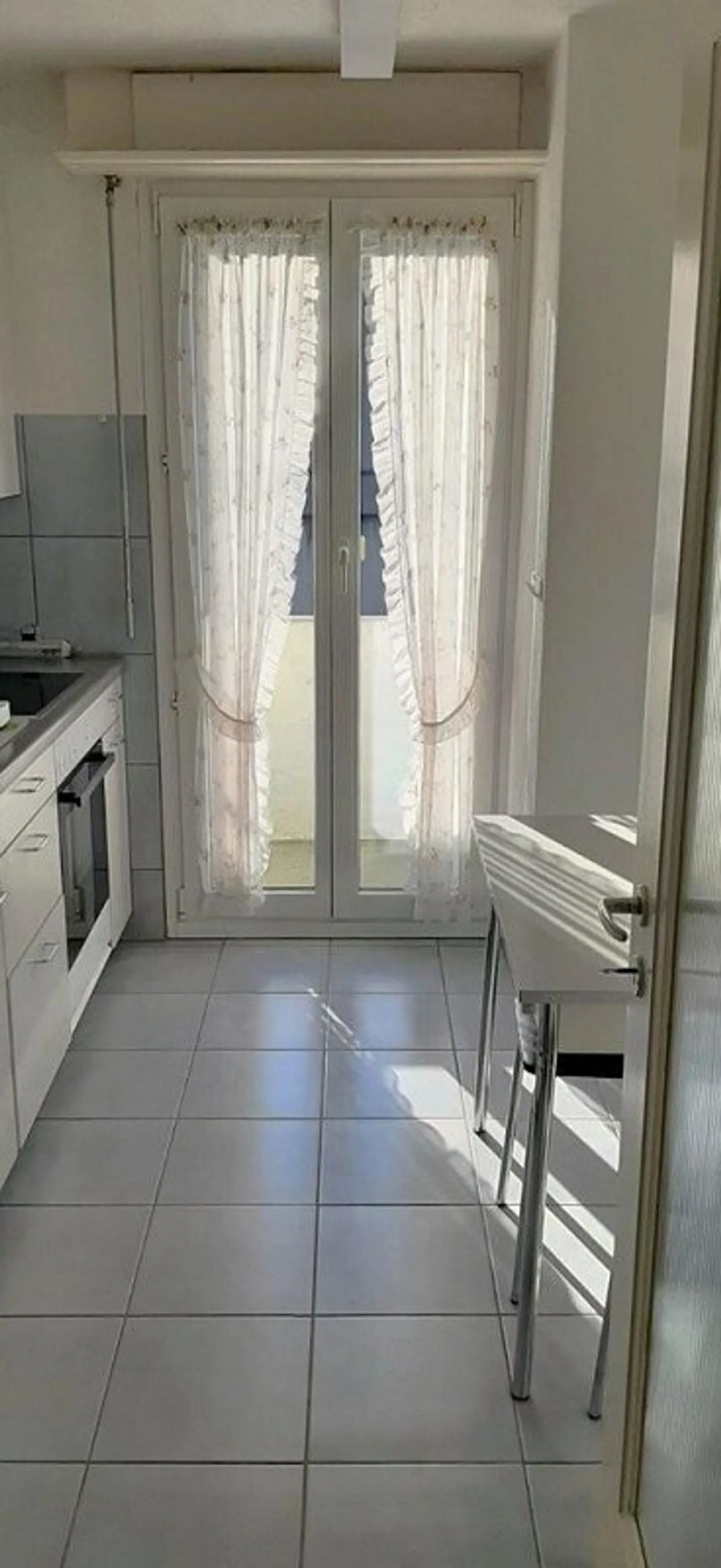 Appartamento temporaneo di 3,5 locali in affitto vicino al lago - Foto 1 di 8