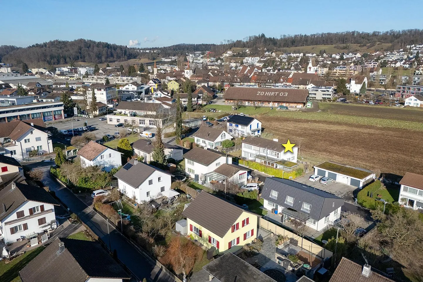 Maison individuelle dans un quartier résidentiel attrayant avec potentiel - Photo 1 sur 14