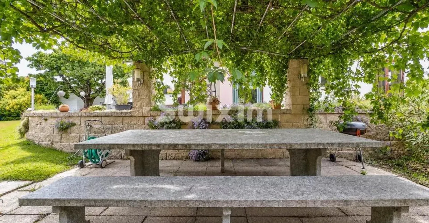 Set aus 2 wunderschönen Villen in Bernex - Foto 8 von 9
