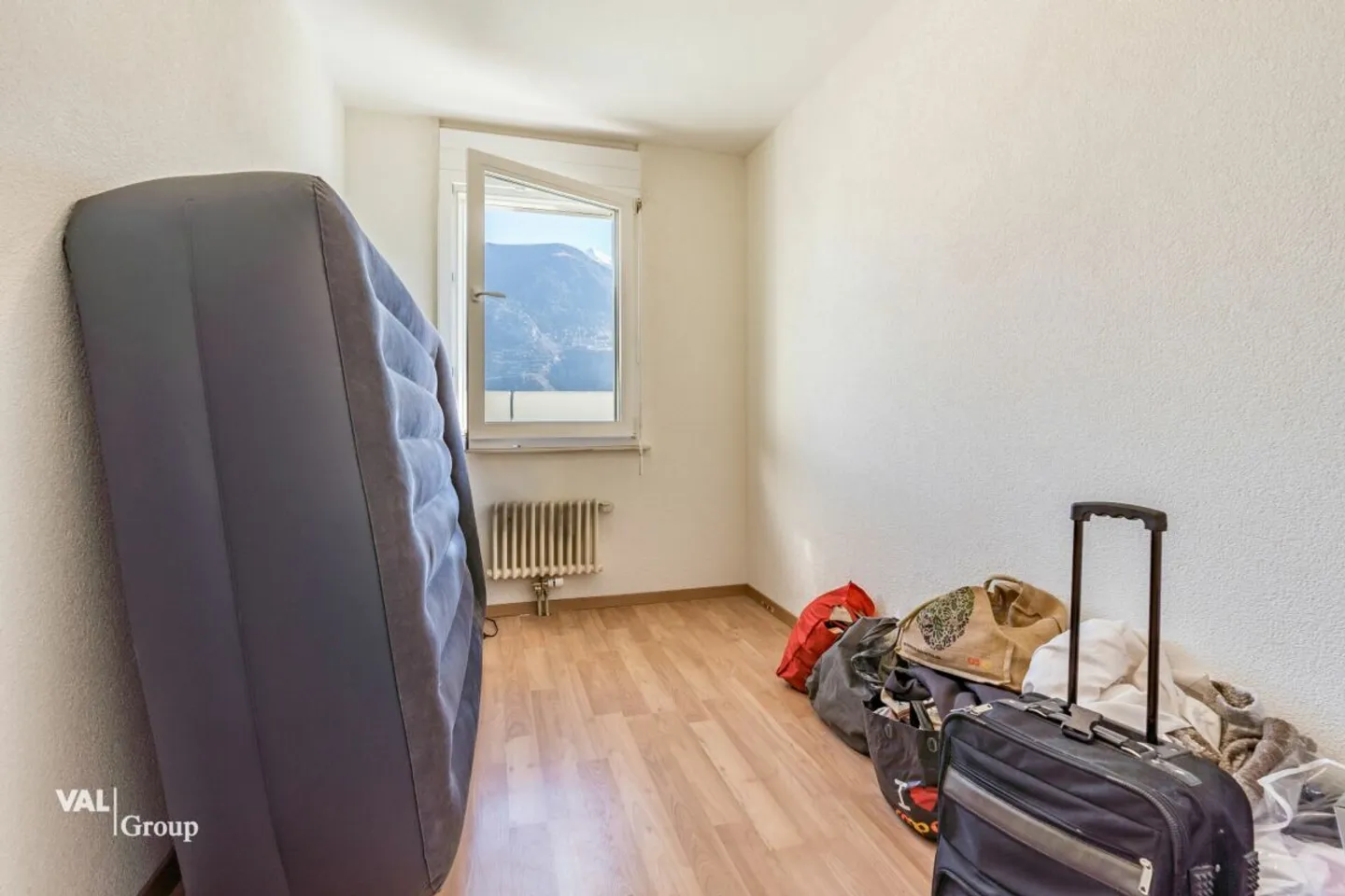 Ideal for Investors - 3.5 Rooms Renovated, Rented - Photo 6 of 9