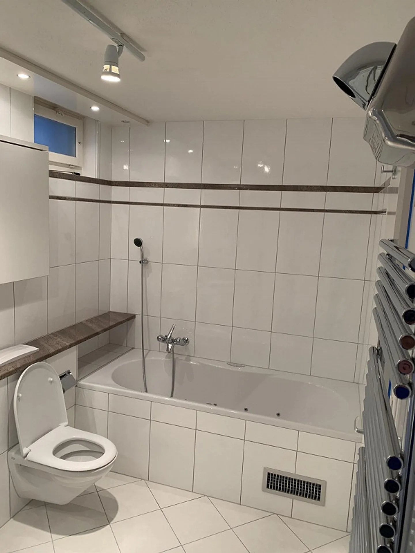 Villa de campagne exclusive de 7½ pièces avec panorama sur Zurich et Zug - Photo 13 sur 18