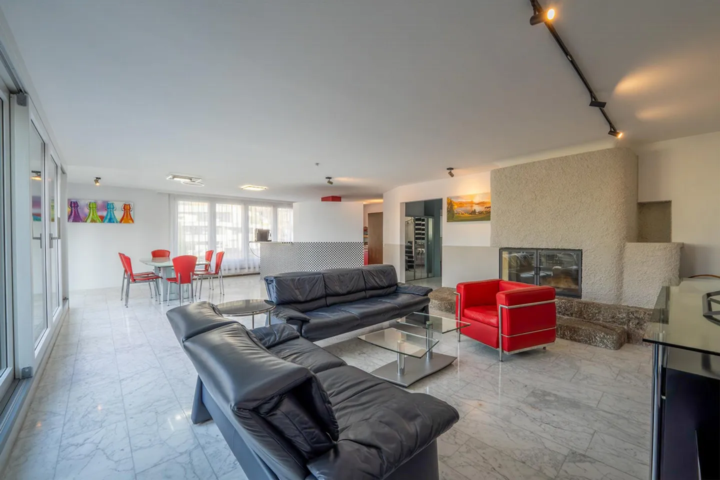 Ampio appartamento duplex nel cuore di Vitznau - Foto 1 di 6