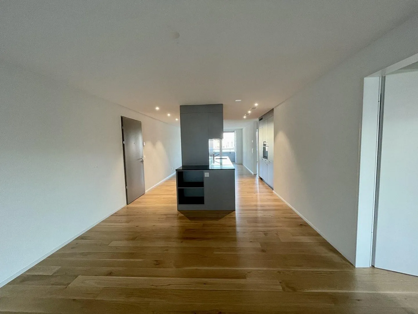 Livingandmore - Fascinating Living Culture - Photo 3 of 8