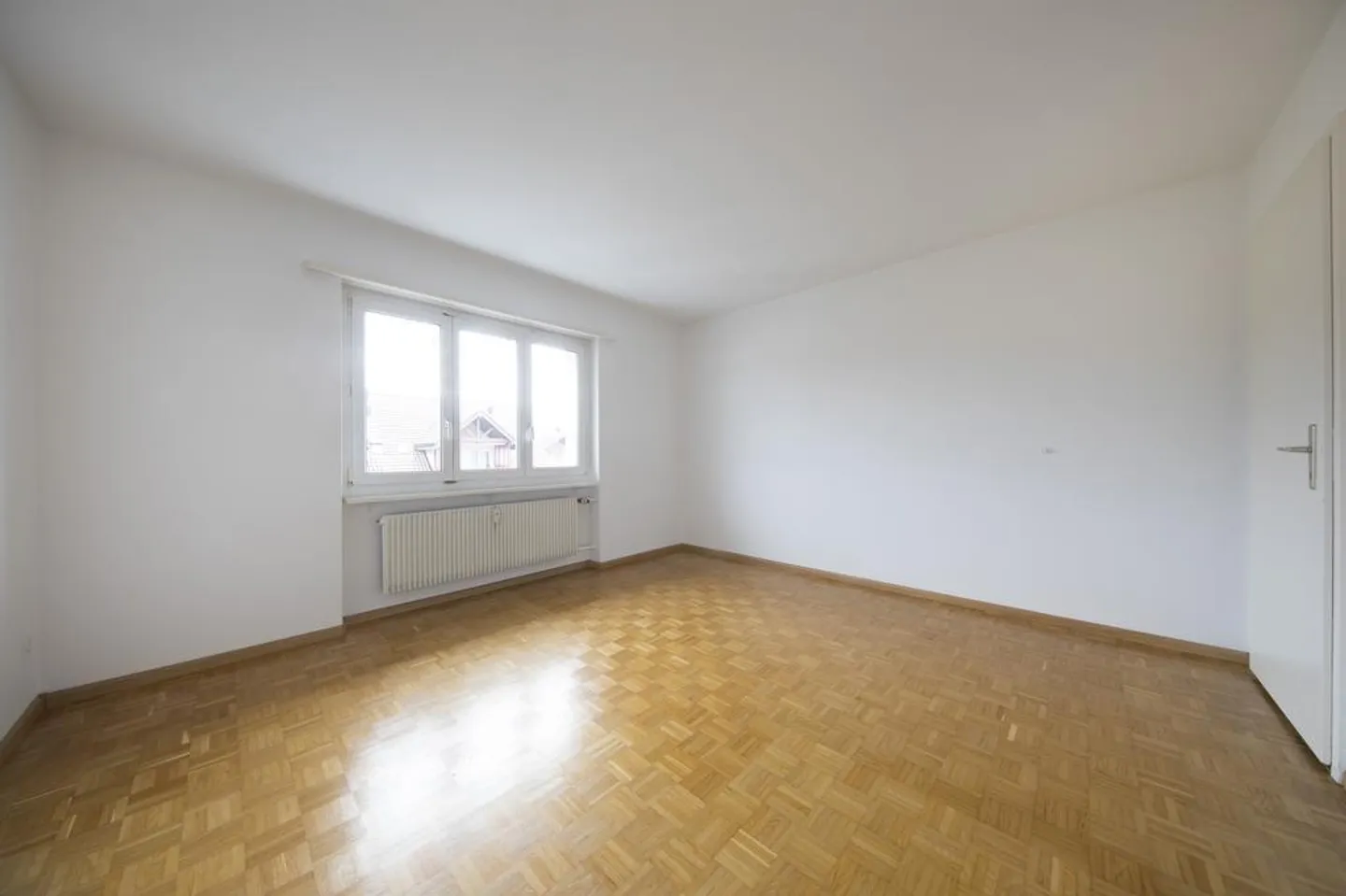 Ampio appartamento di 4 stanze in una bella posizione! - Foto 7 di 10