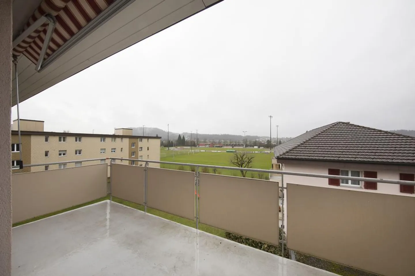 Ampio appartamento di 4 stanze in una bella posizione! - Foto 9 di 10