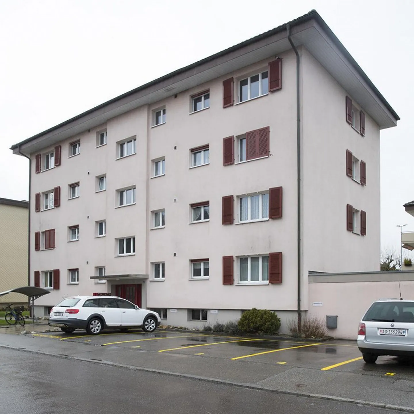 Ampio appartamento di 4 stanze in una bella posizione! - Foto 1 di 10