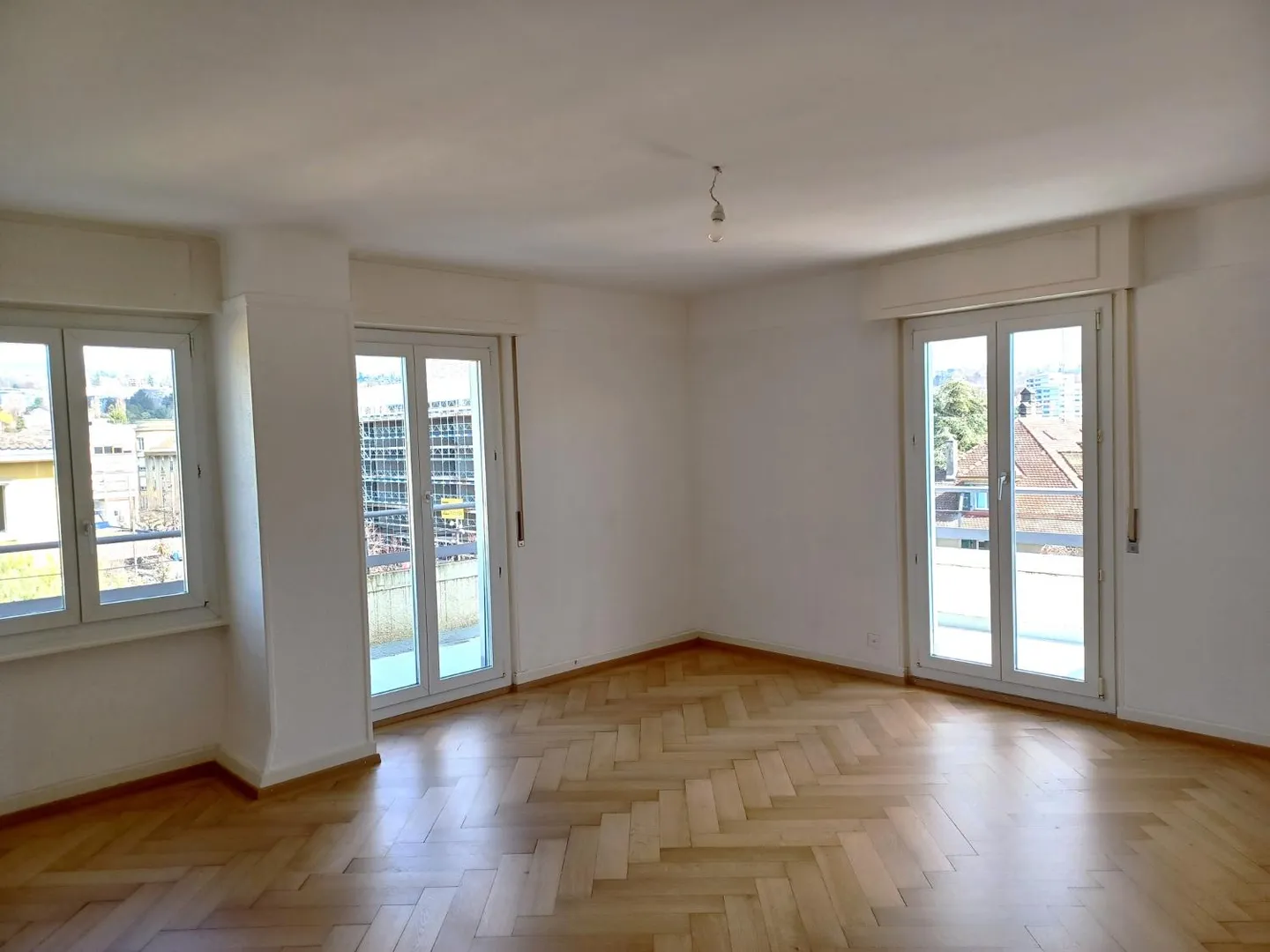 Appartement lumineux à Sallaz - Photo 2 sur 7