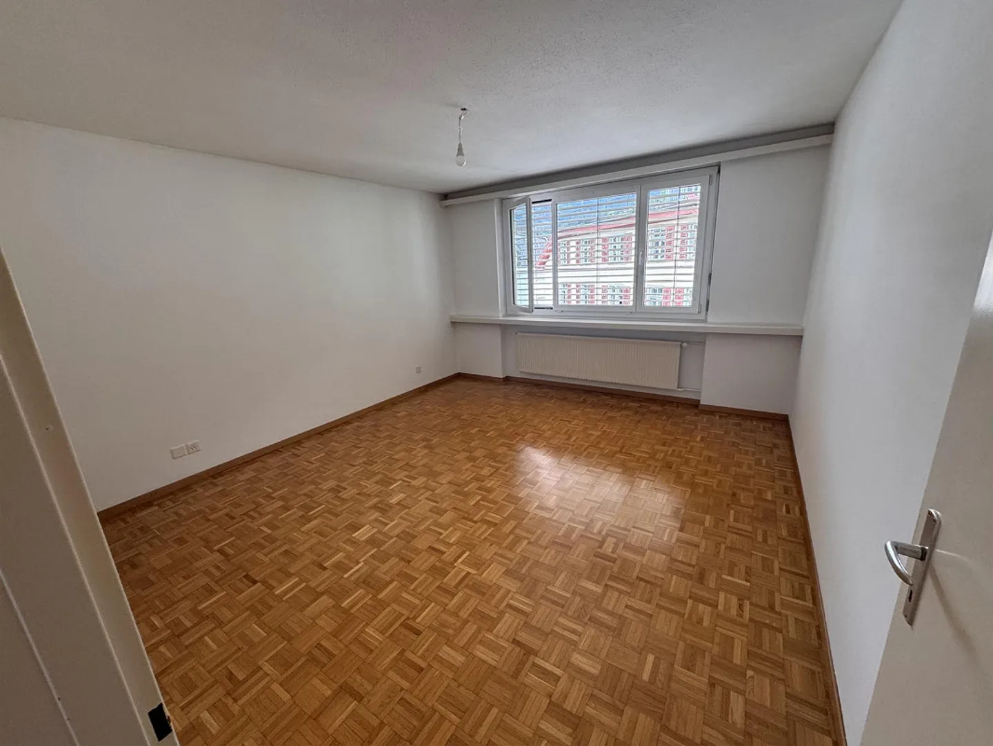 Grande appartement de 3,5 pièces - Photo 8 sur 15
