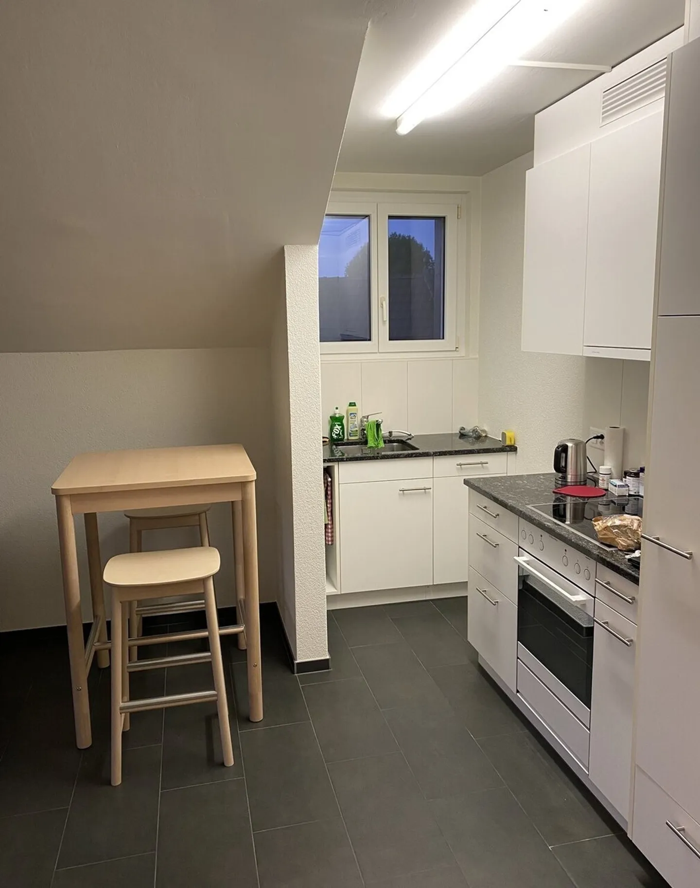 Your Chance: Sunny Apartment with Balcony in the Länggass Quarter - Photo 4 of 8