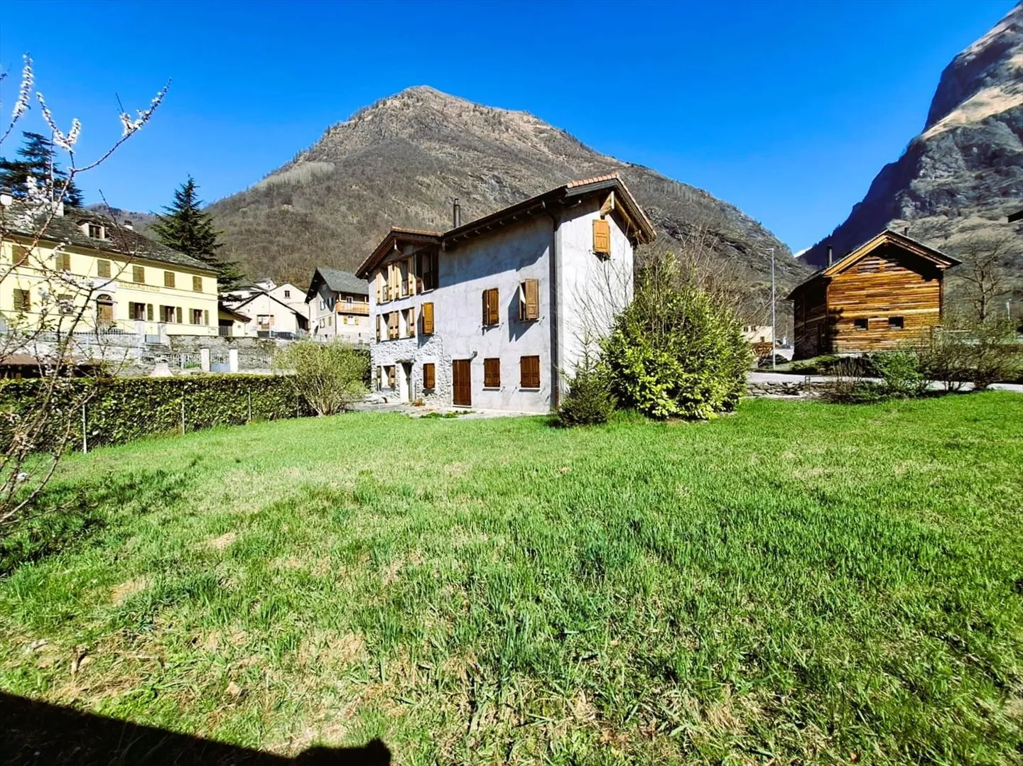 «Incantevole Rustico a Olivone, TI con 5 locali» - Foto 1 di 13