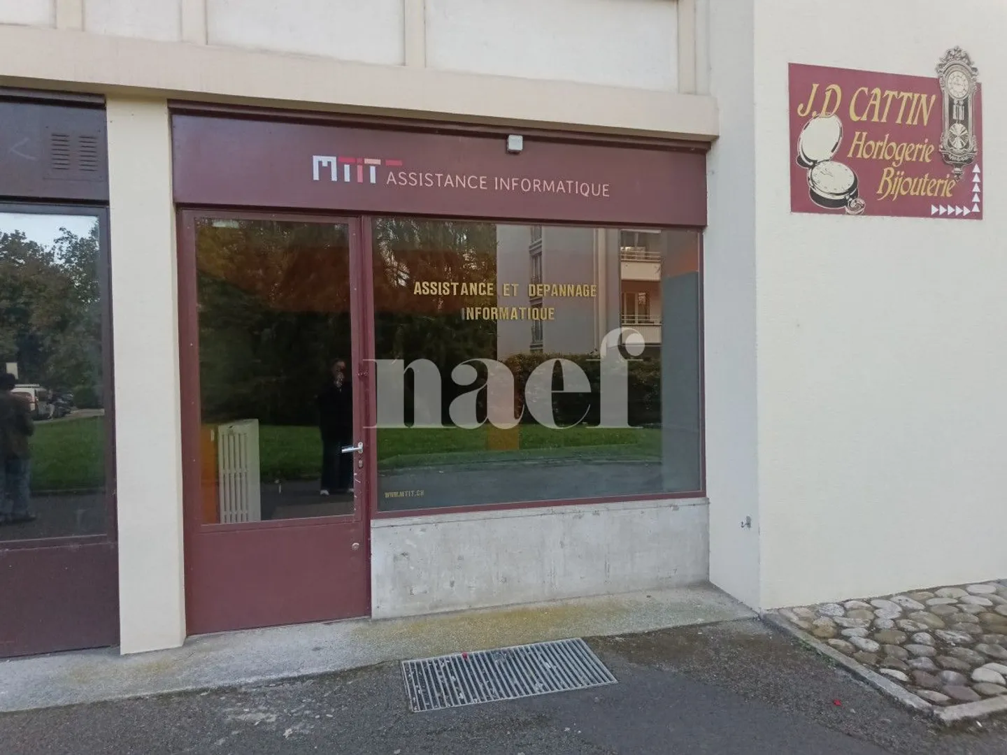 Espace Commercial en Emplacement Prisé - Photo 2 sur 3