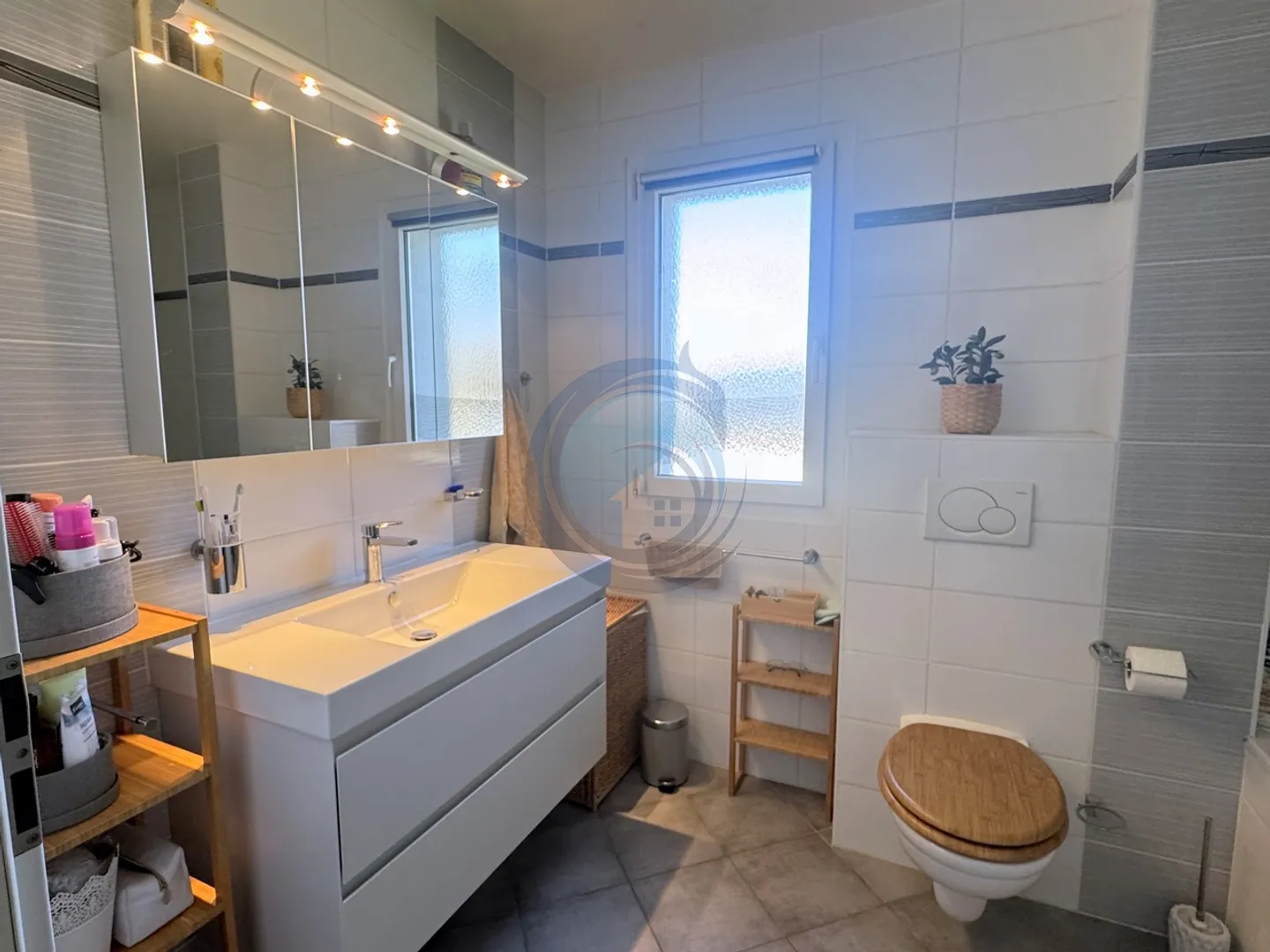 Charmantes Doppelhaus mit Garten - Foto 6 von 12