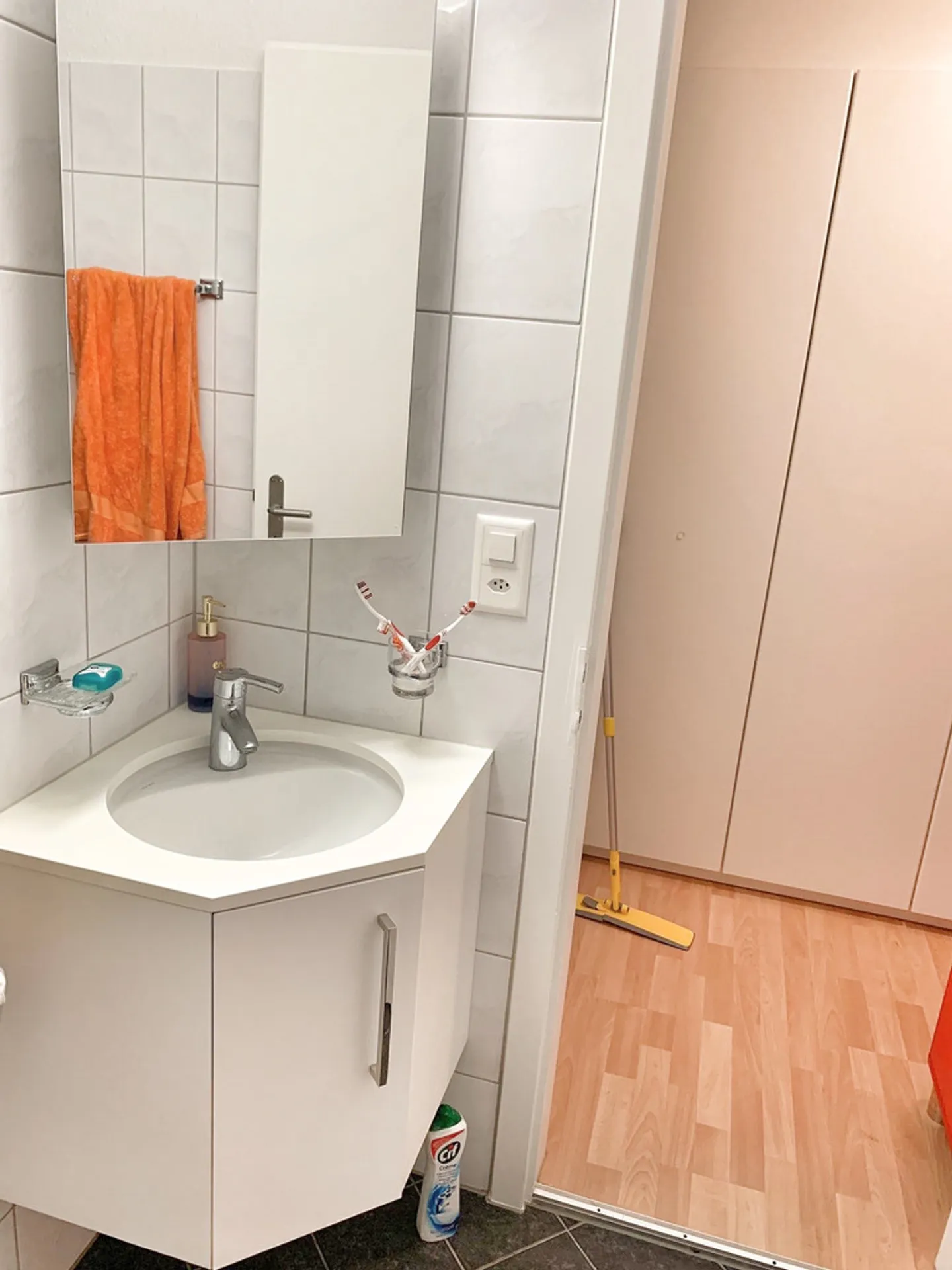 Studio doux et calme dans un bon emplacement - Photo 7 sur 8