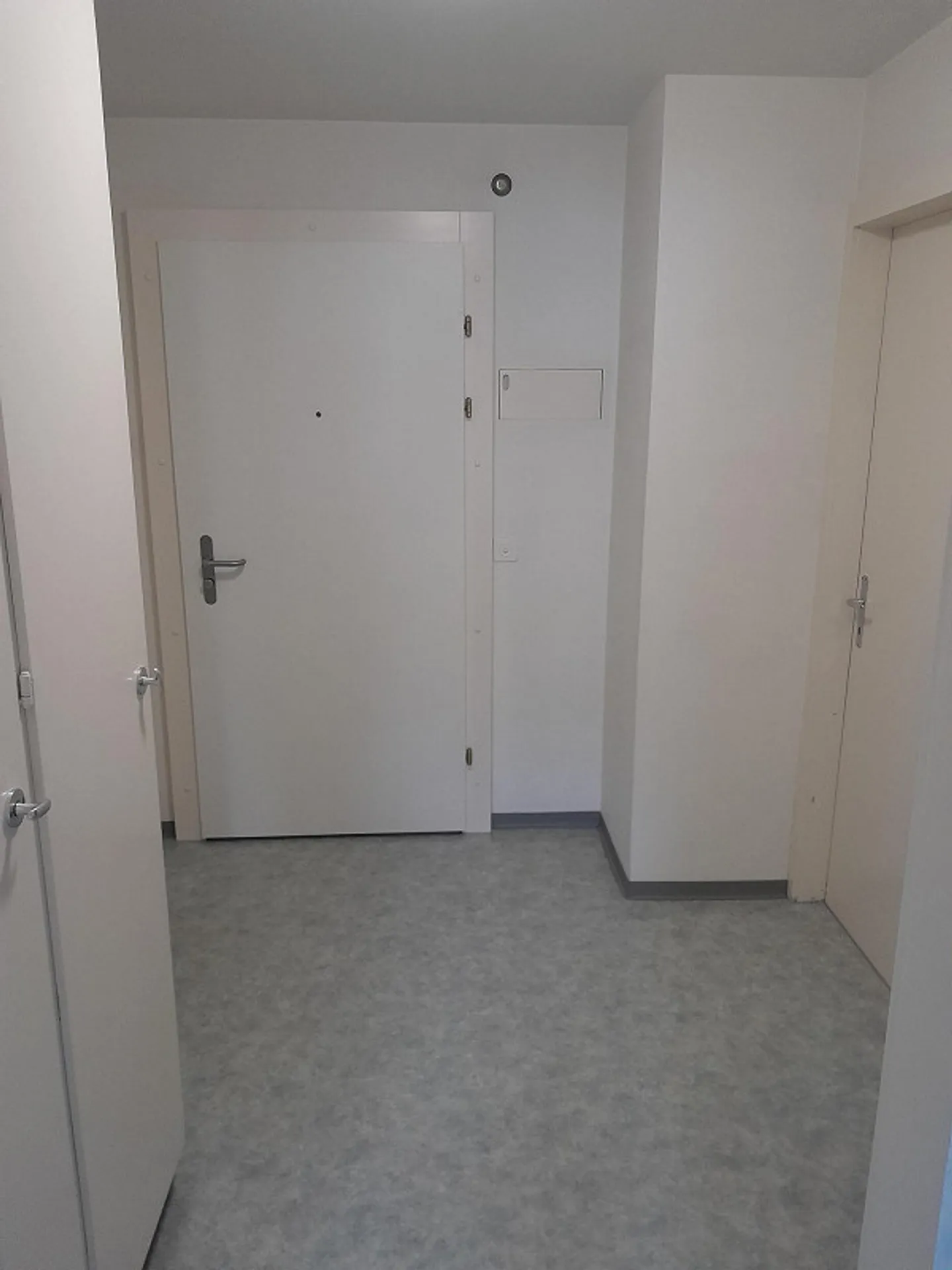 2.5 Zimmer Wohnung ab 01.04.2026 - Foto 2 von 6