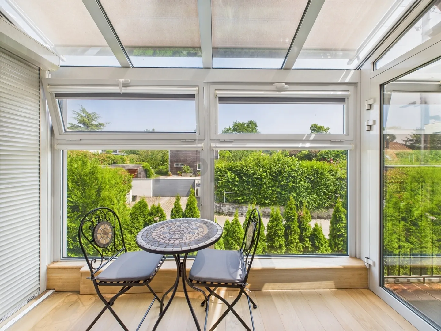 Appartement meublé avec terrasse à 2 pas de lONU  calme, confort &amp; services inclus - Photo 10 sur 12