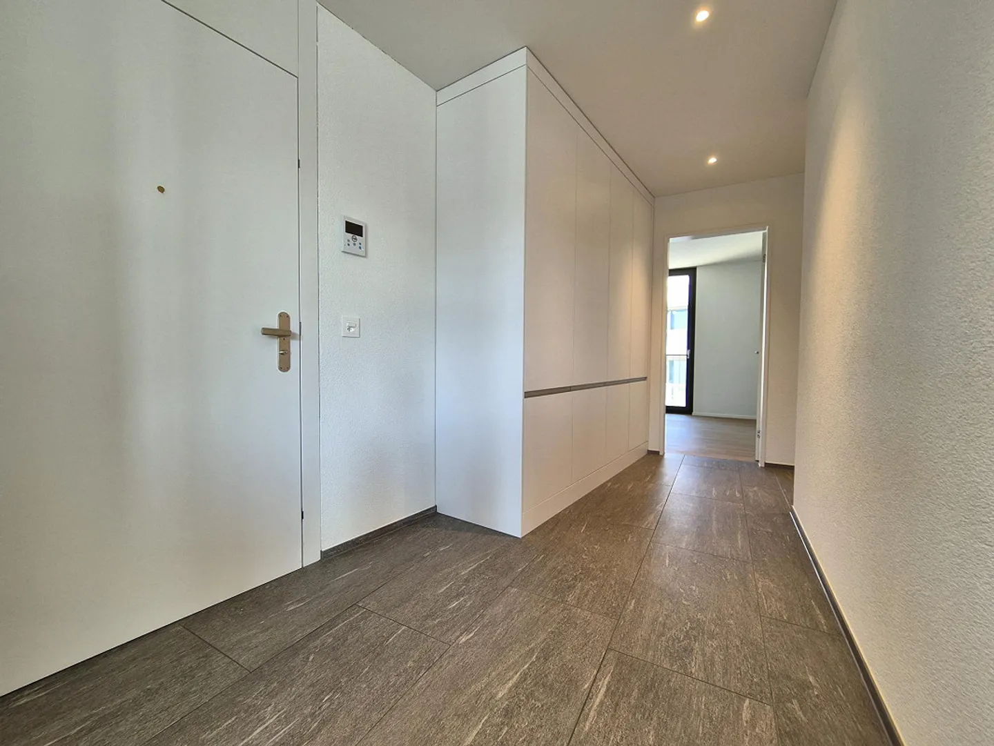 Comfort di Nuova Costruzione di Alta Qualità con Stile - Foto 13 di 13
