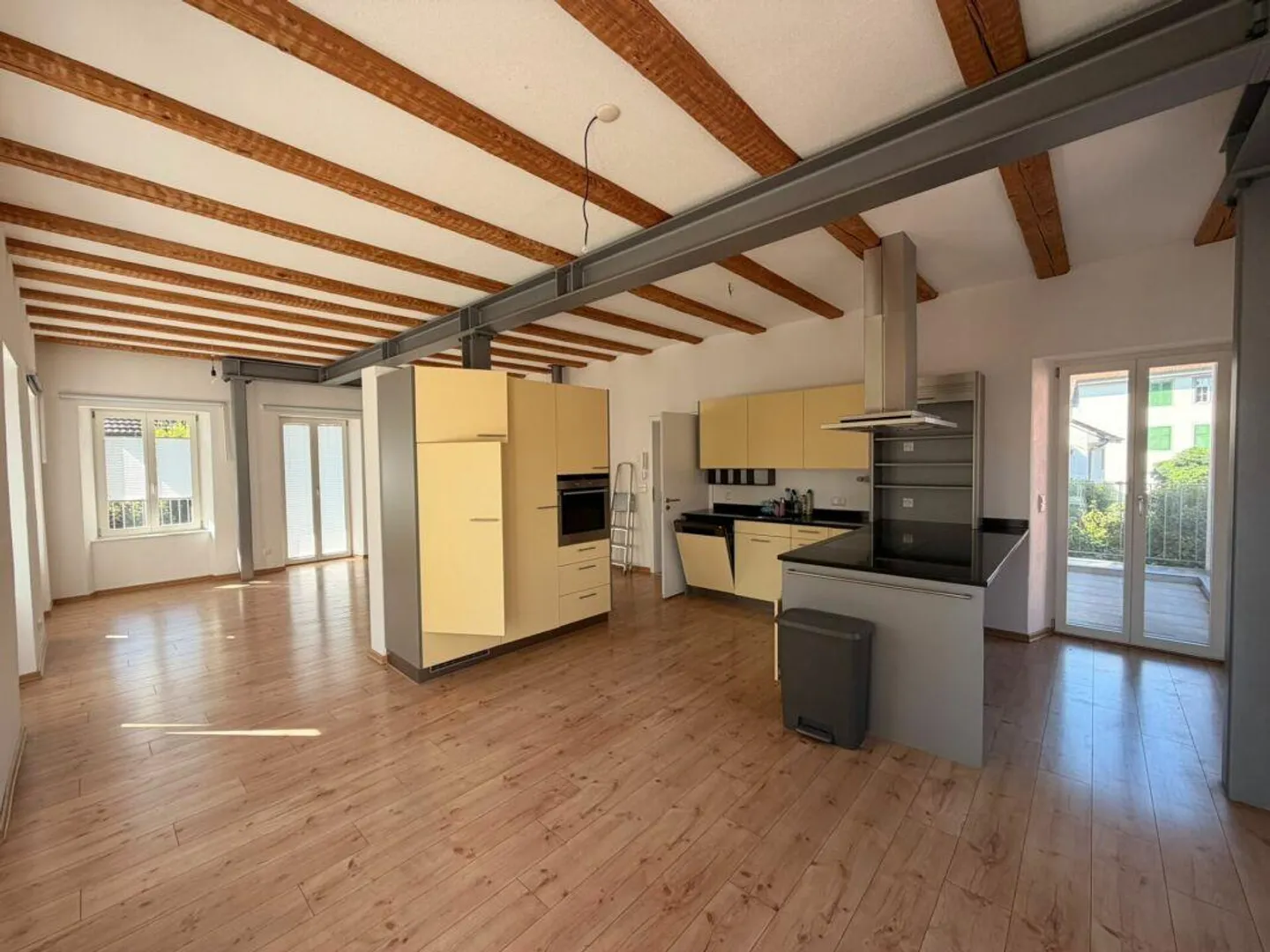 Appartement moderne 4,5 pièces à louer - Photo 2 sur 12