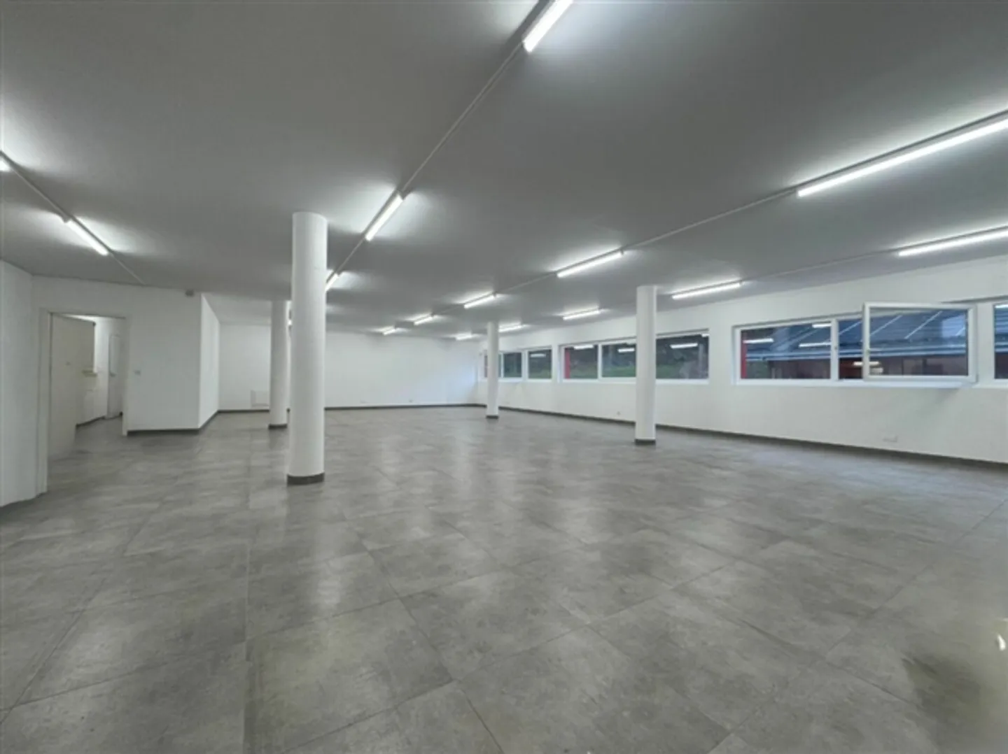 Geräumiger Büroraum in Puidoux - Foto 1 von 19