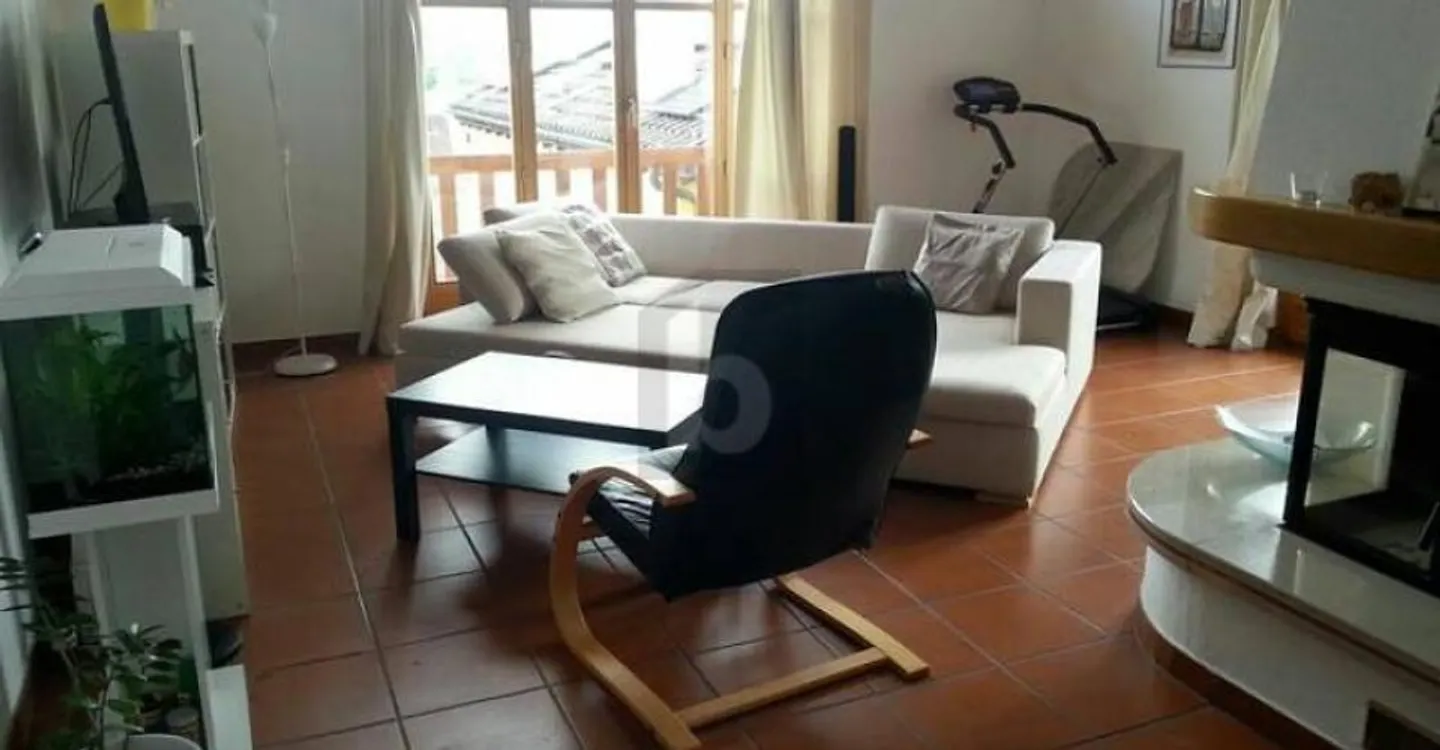 Casa Indipendente Soleggiata a Gordola - Foto 2 di 4