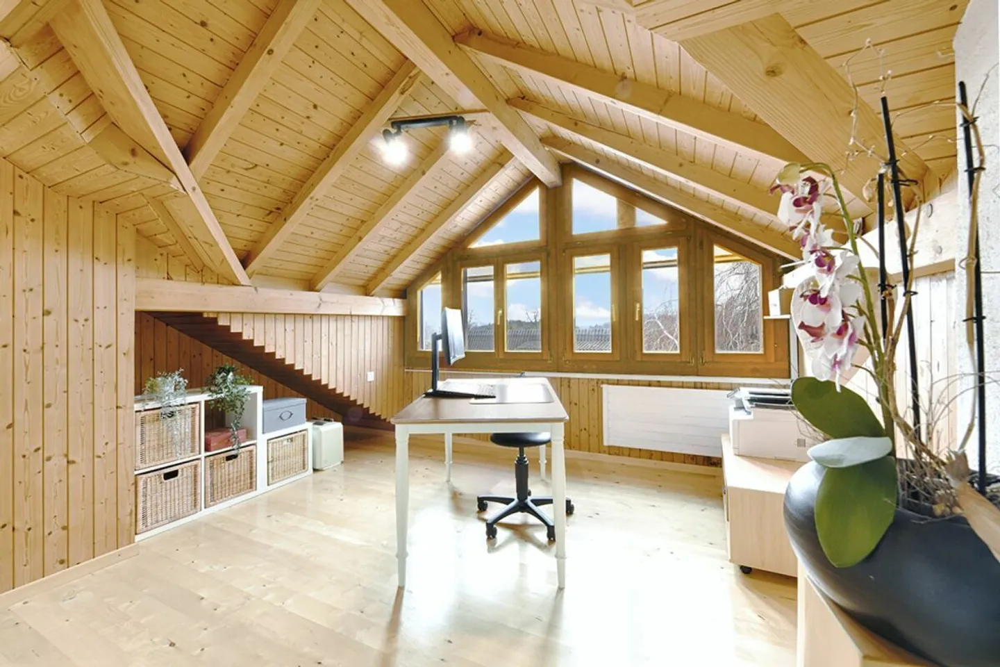 8.5-Room Single-Family House with Apartment in Rumlikon - Photo 9 of 14