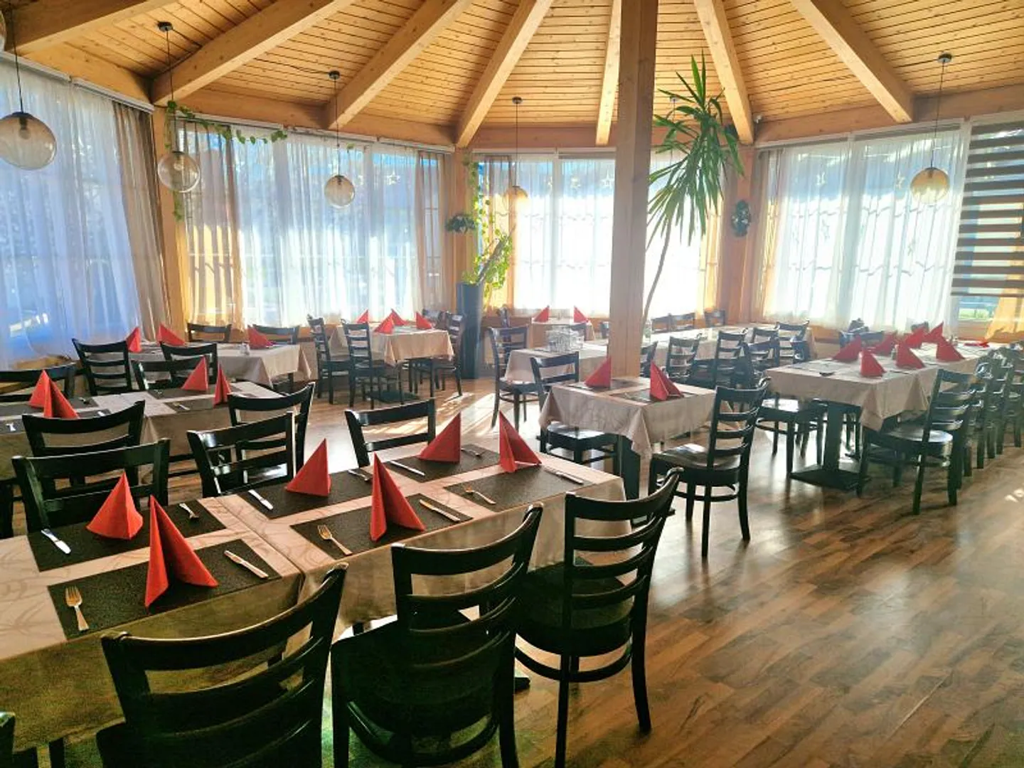 Restaurant 1.5 pièces - Foto 2 von 6