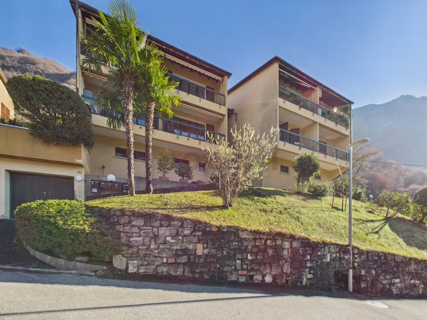 Appartement lumineux de 1,5 pièces avec balcon à Melano - Photo 8 sur 10