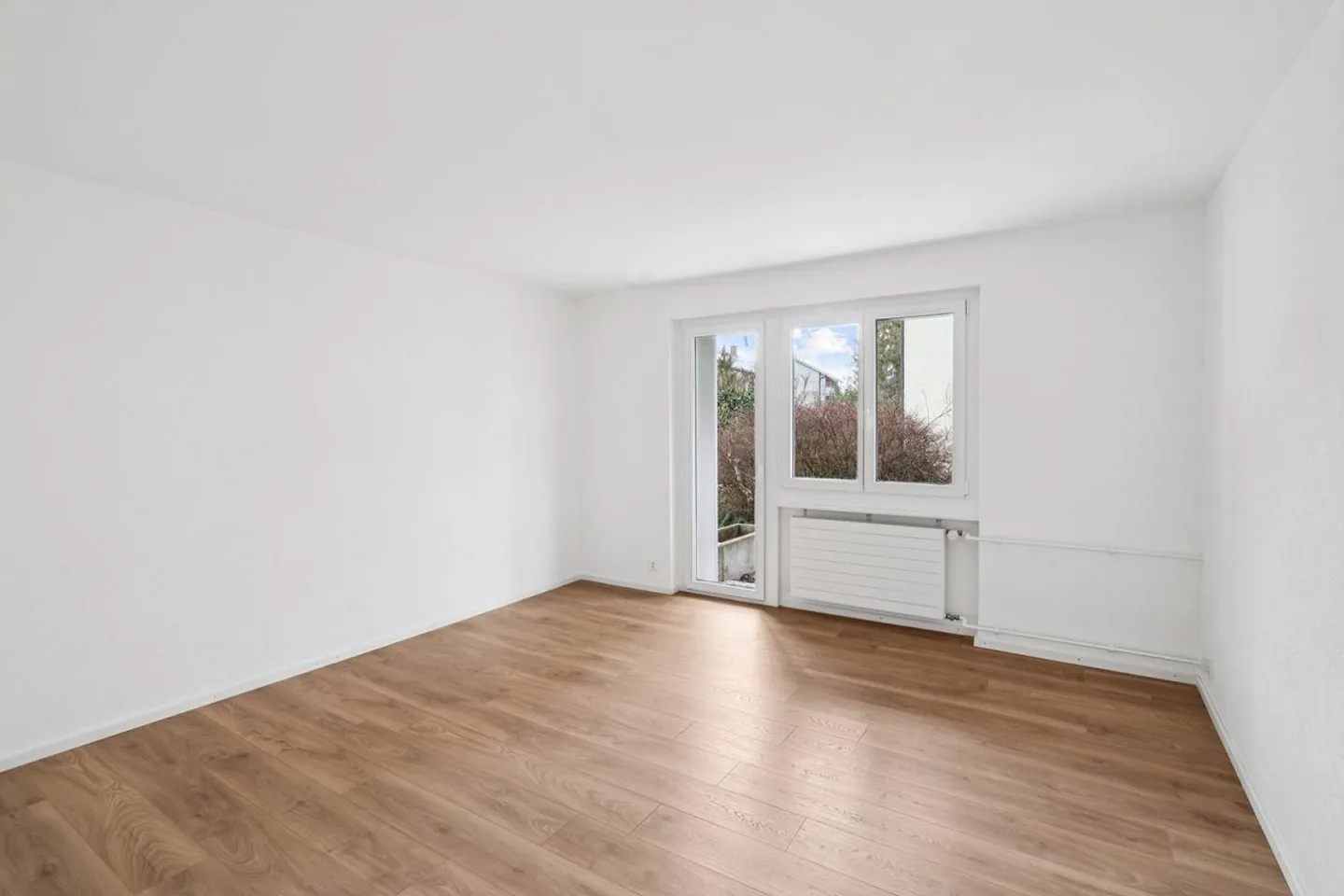 Your new home with garden seating area 4.5-room apartment after comprehensive... - Photo 1 of 10