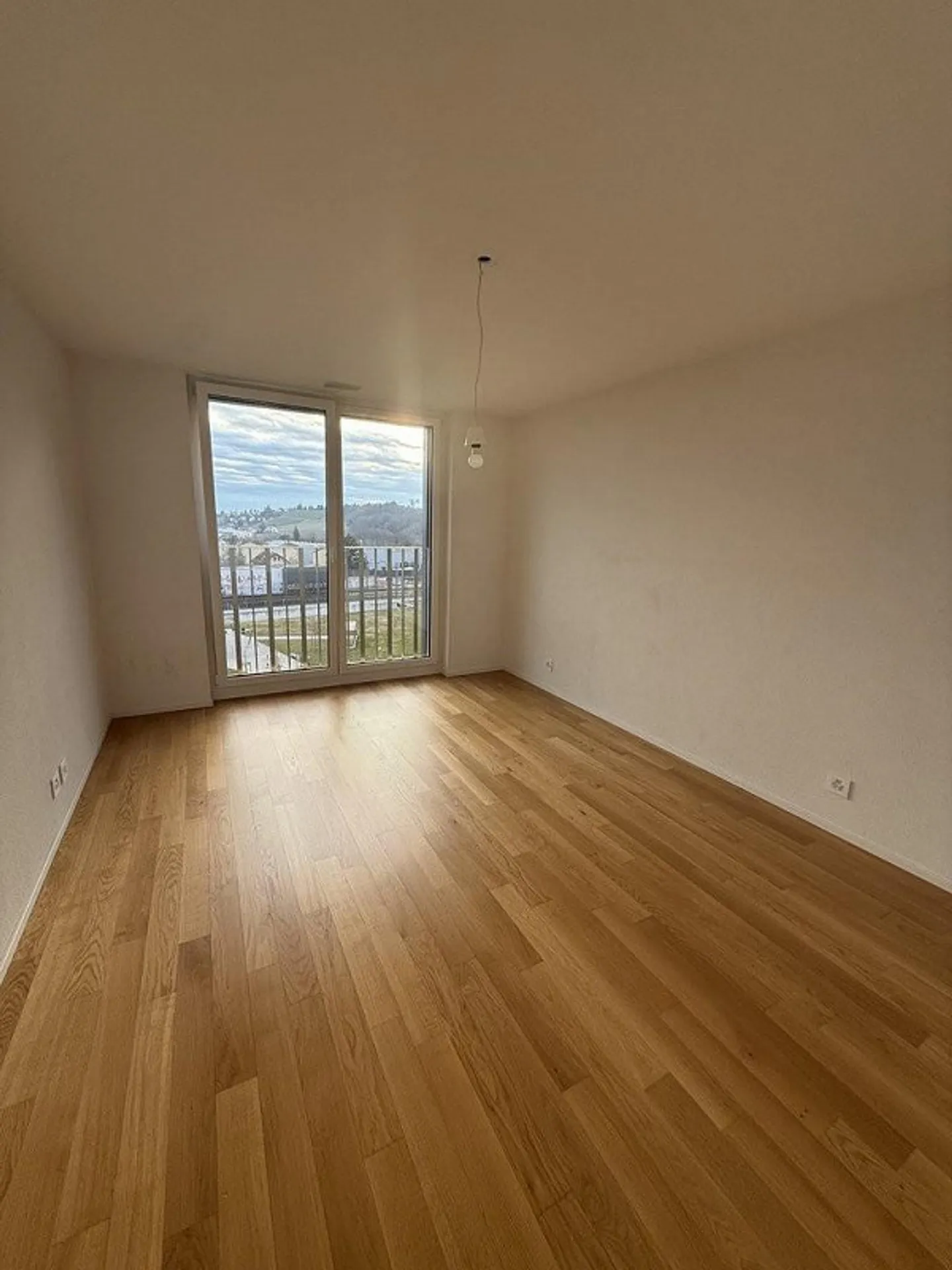 Charmant appartement 2½ pièces - Photo 3 sur 5