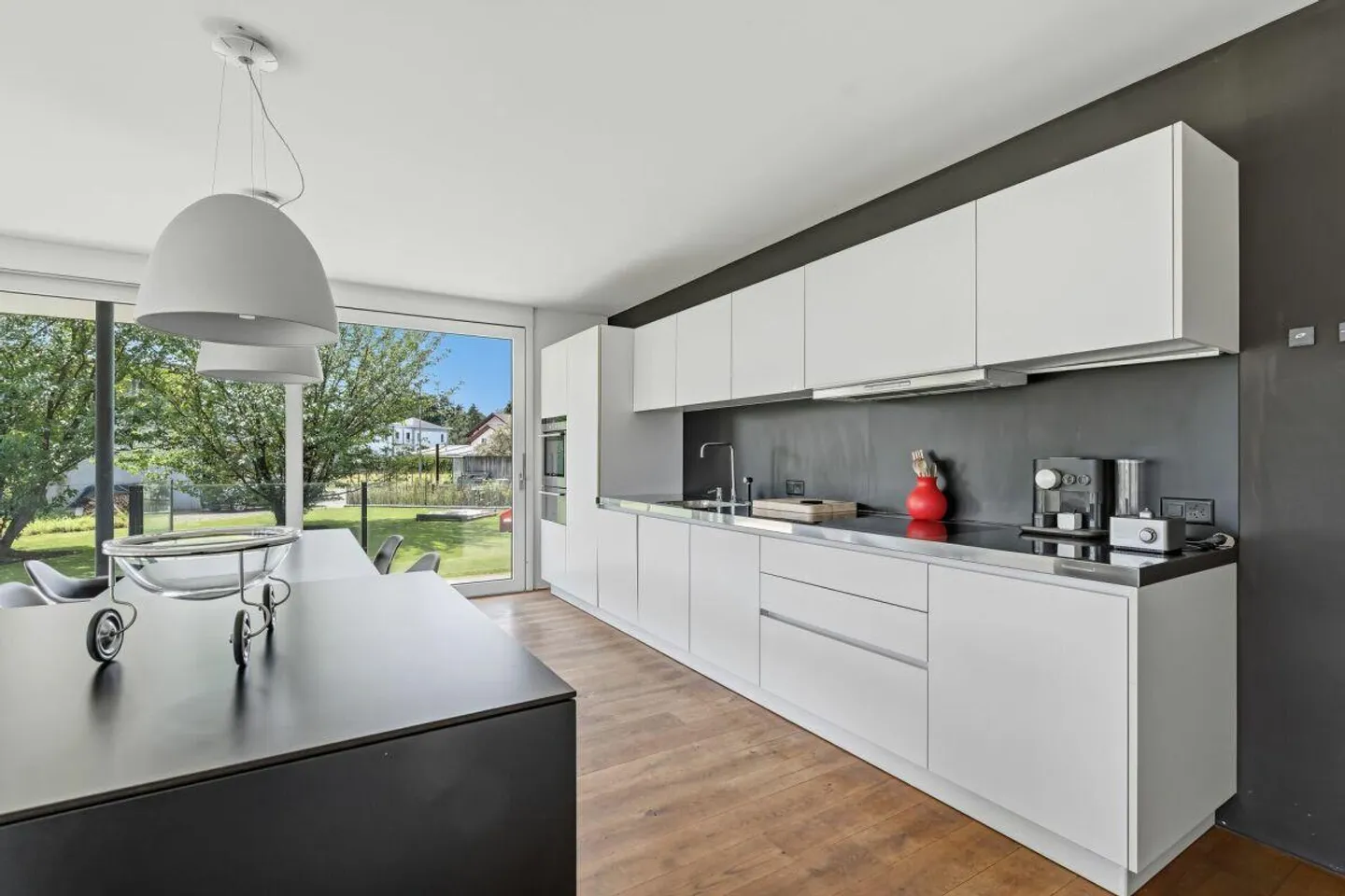 Magnifique appartement de jardin dans un emplacement très calme - Photo 4 sur 17