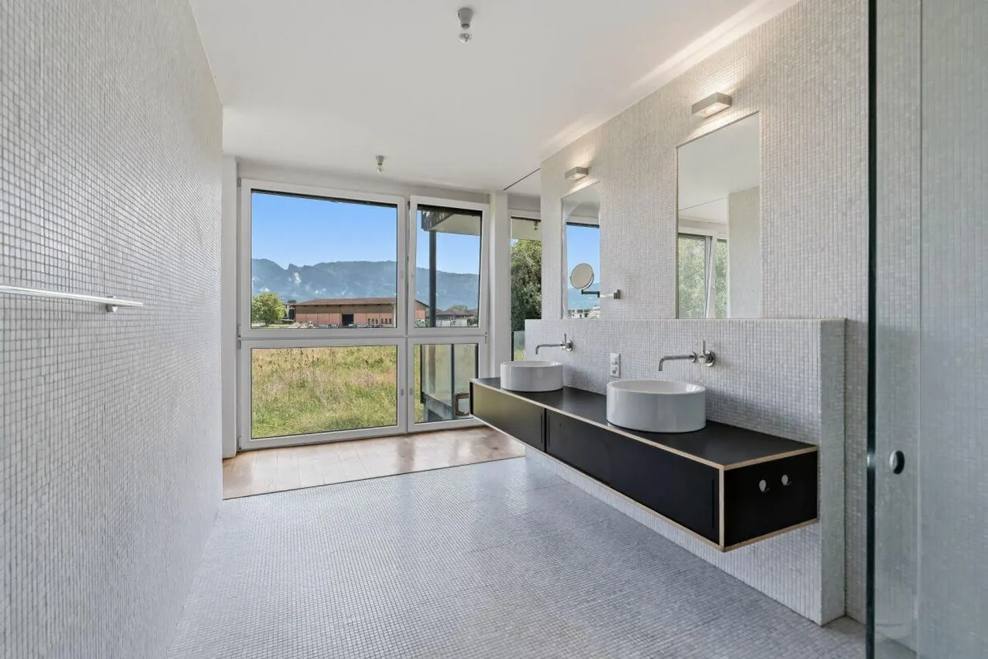 Magnifique appartement de jardin dans un emplacement très calme - Photo 13 sur 17