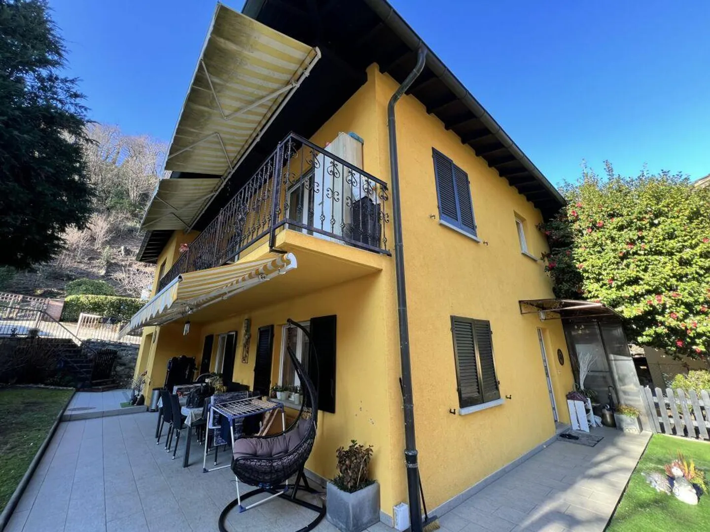 Maison uni-familiale de 3,5 + 3,5 pièces avec jardin - Photo 2 sur 28