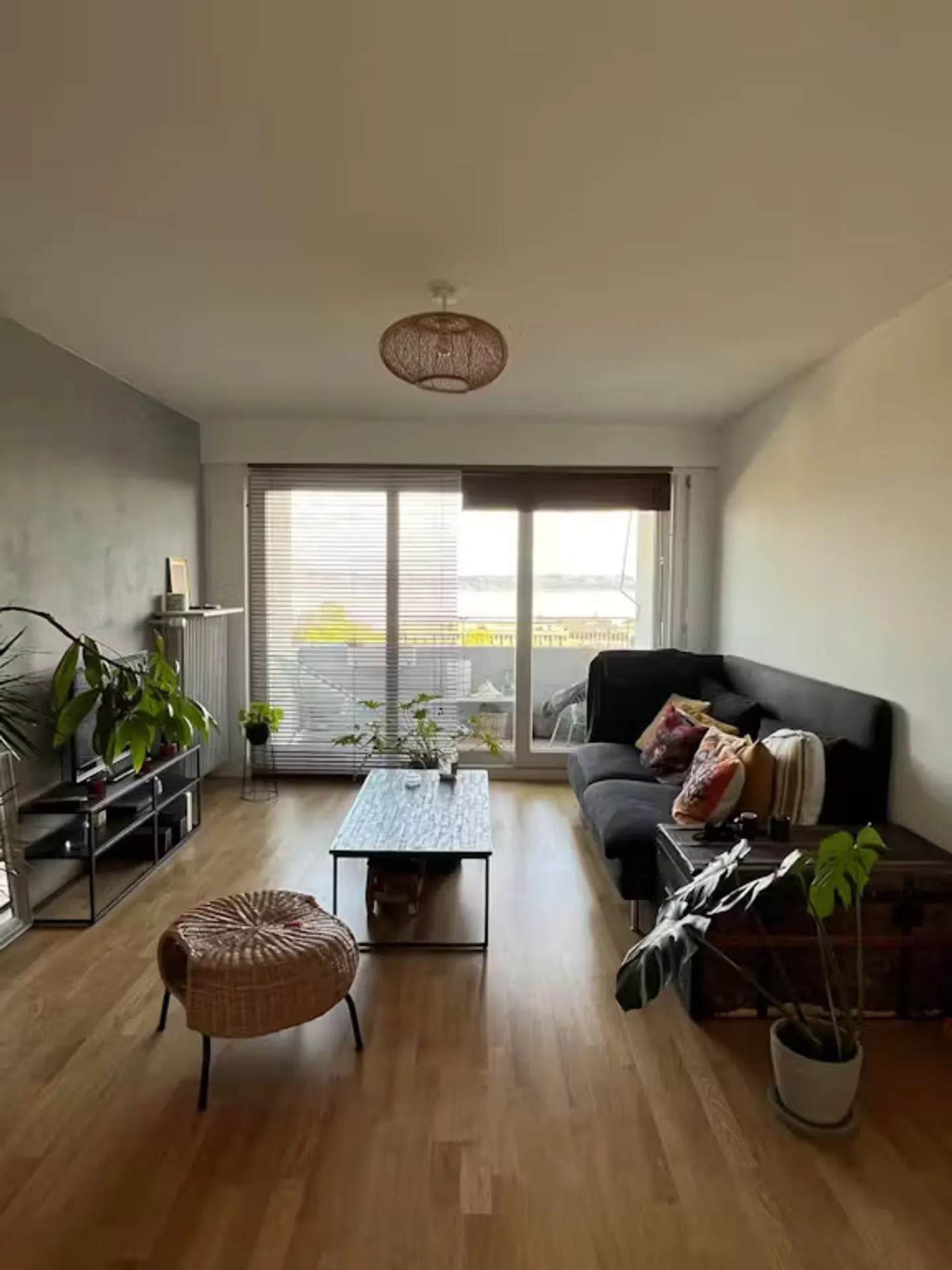 Apartment for rent - Photo 2 of 10