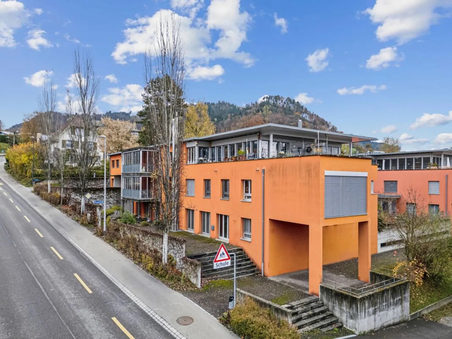 Versatile Residential and Commercial Property in Bolligen - Photo 2 of 13