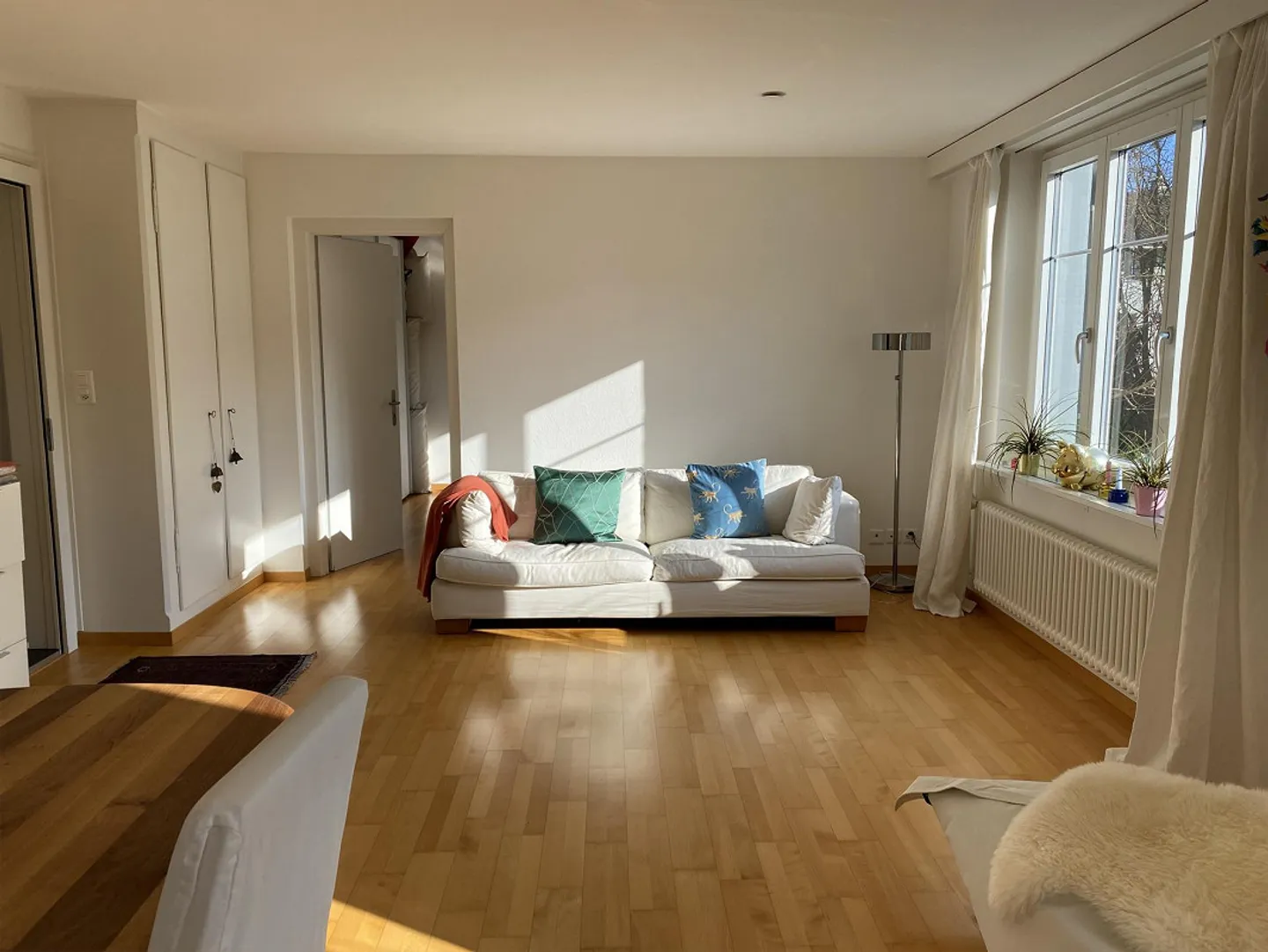 3 1/2 Zimmerwohnung mit Wintergarten und grosser Terrasse - Foto 3 von 5