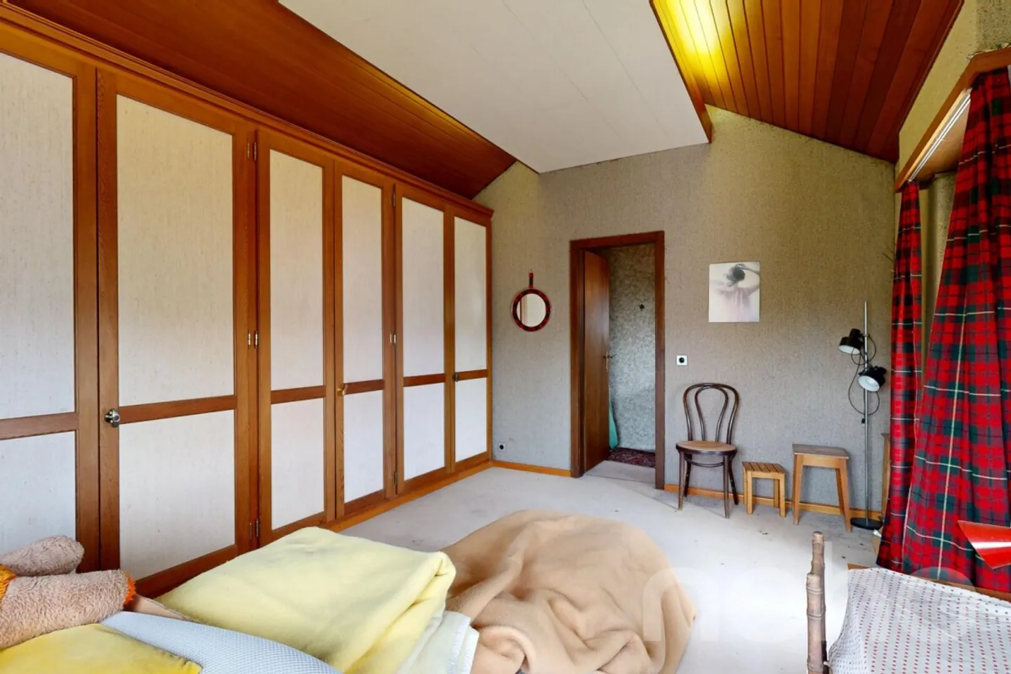 Ampia casa multi-familiare - Foto 10 di 12