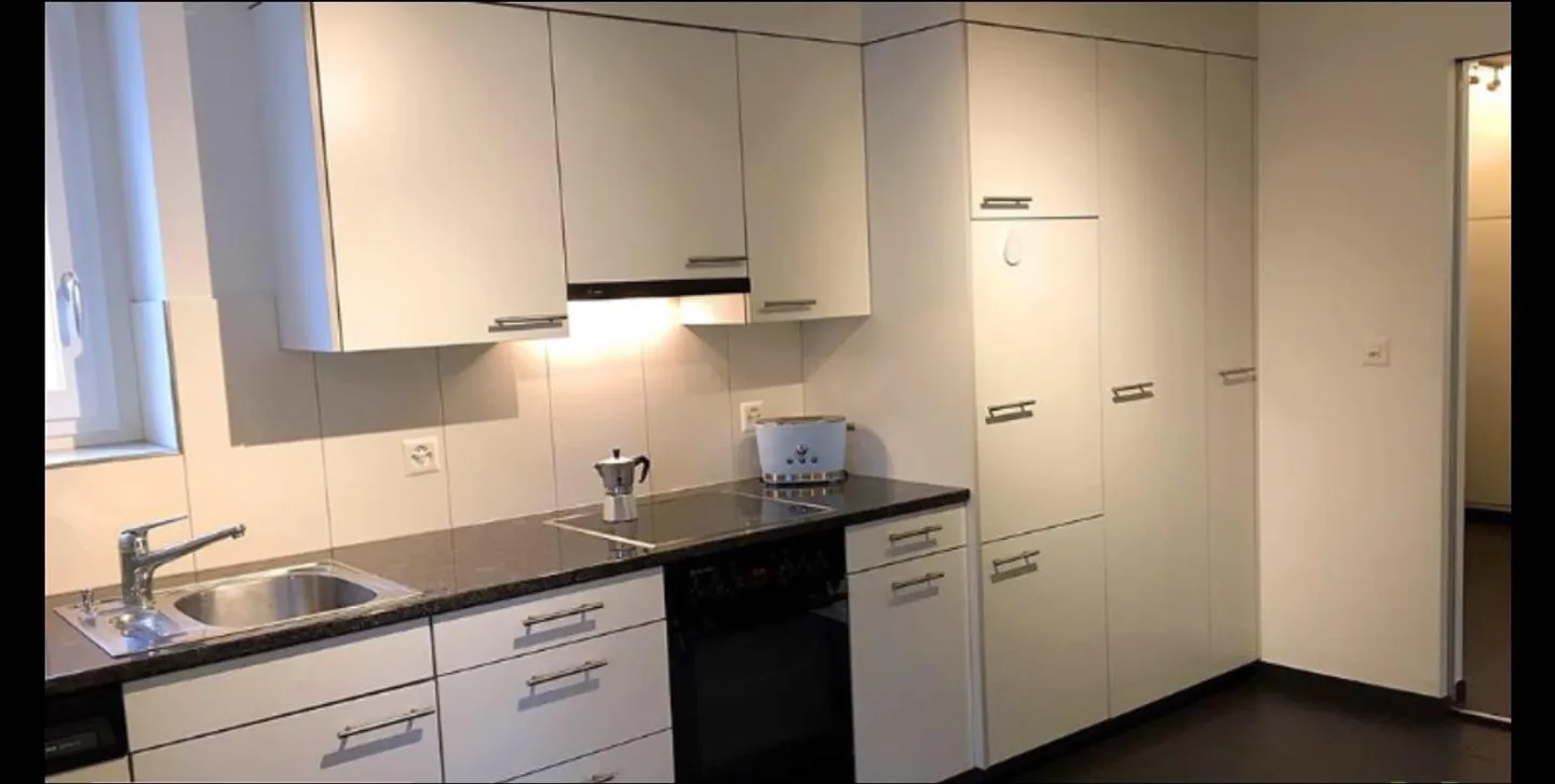 3 1/2 Zimmerwohnung mit Wintergarten und grosser Terrasse - Foto 5 von 5