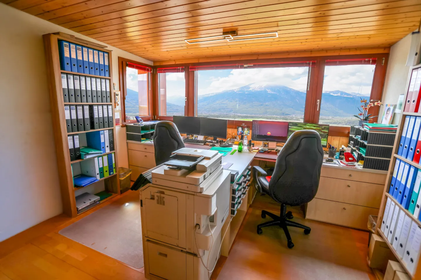 Maison de village simple avec 4,5 pièces, entièrement rénovée et agrandie, avec une vue magnifique - Photo 9 sur 13