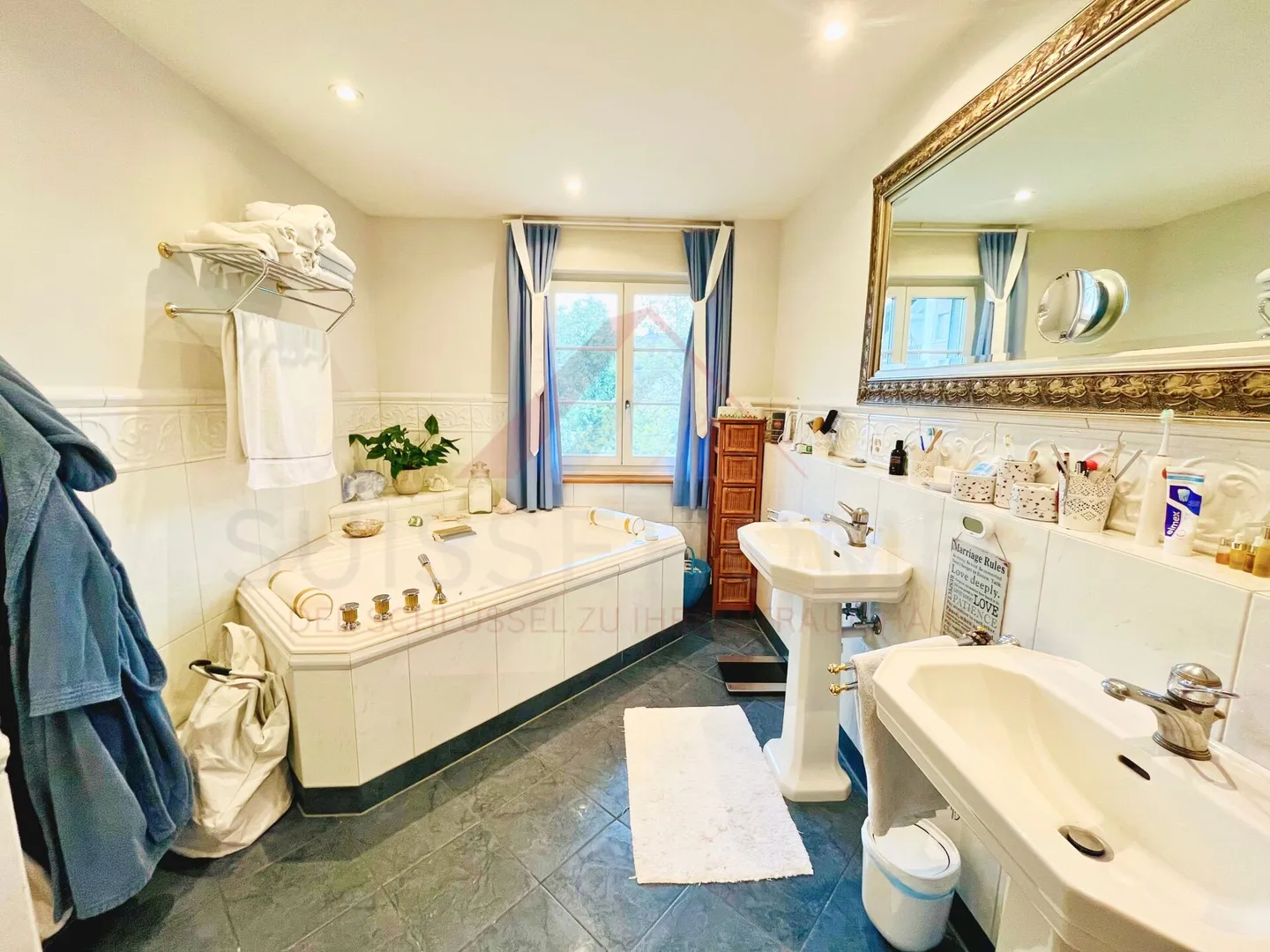 Exclusive Villa with Mountain View - Photo 11 of 13