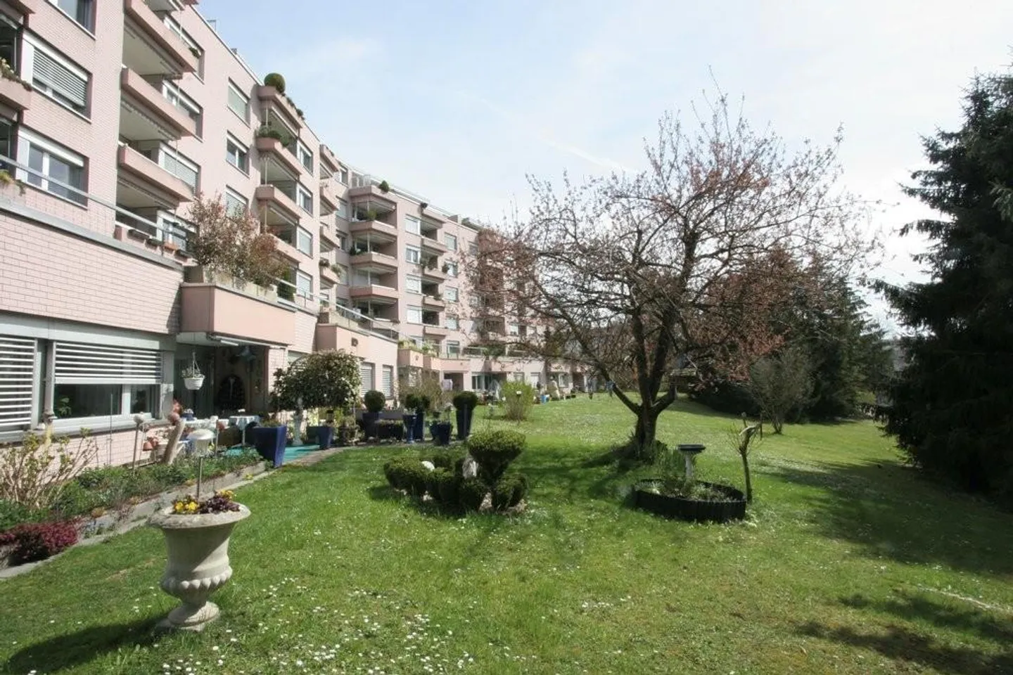 Renovierte Wohnung in ruhiger Lage - Foto 7 von 7