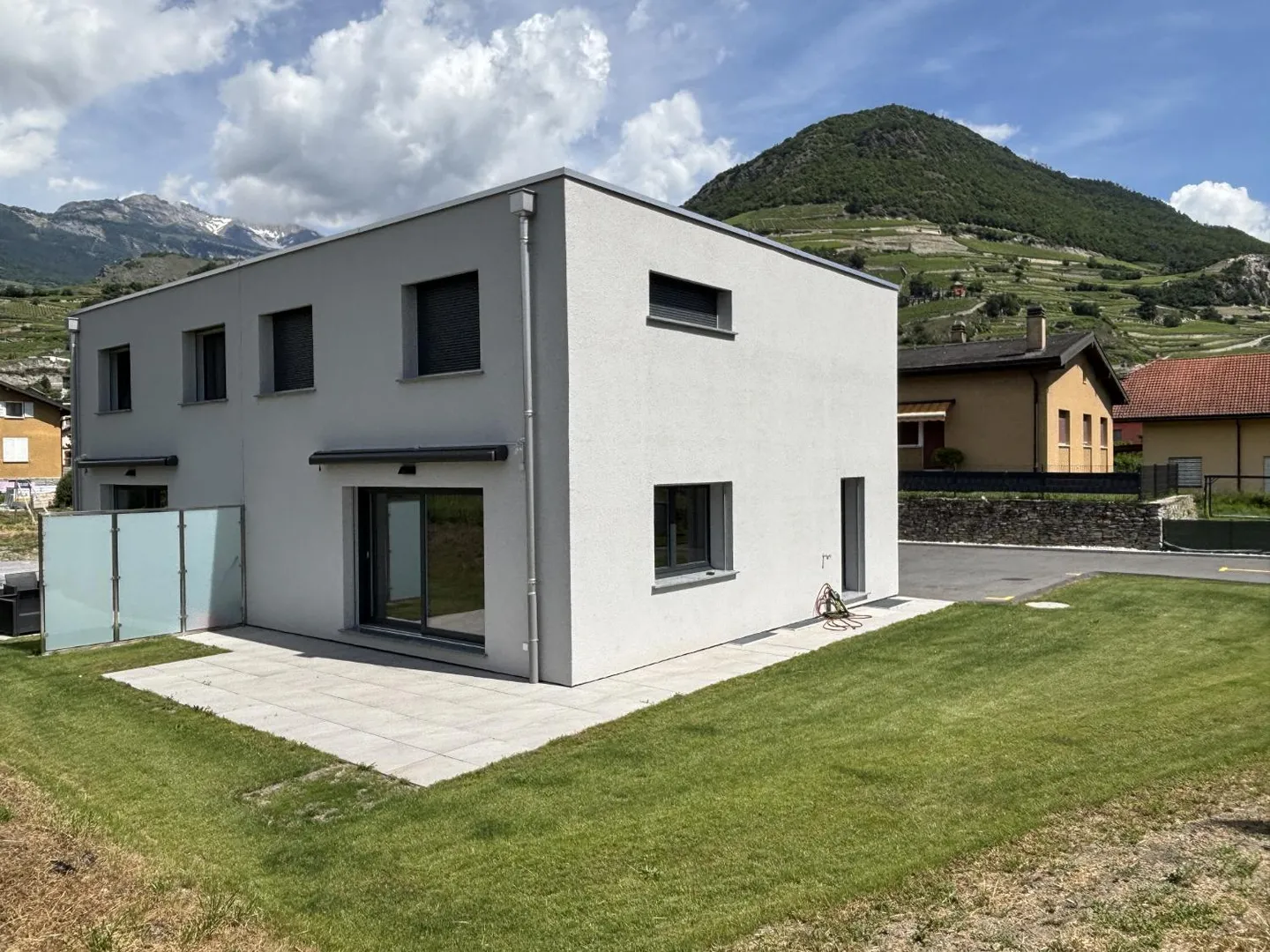 Haus - Foto 2 von 11